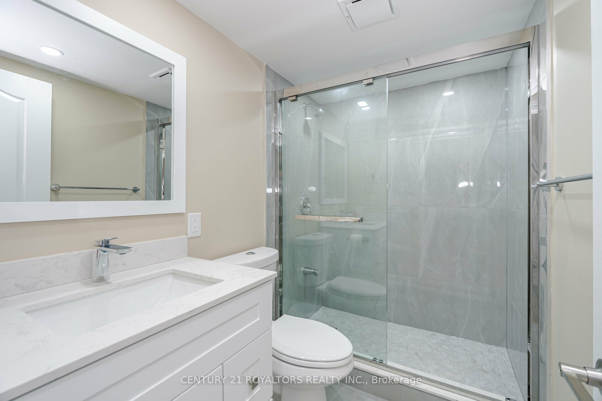21 Jersey Avenue Property Photo 40