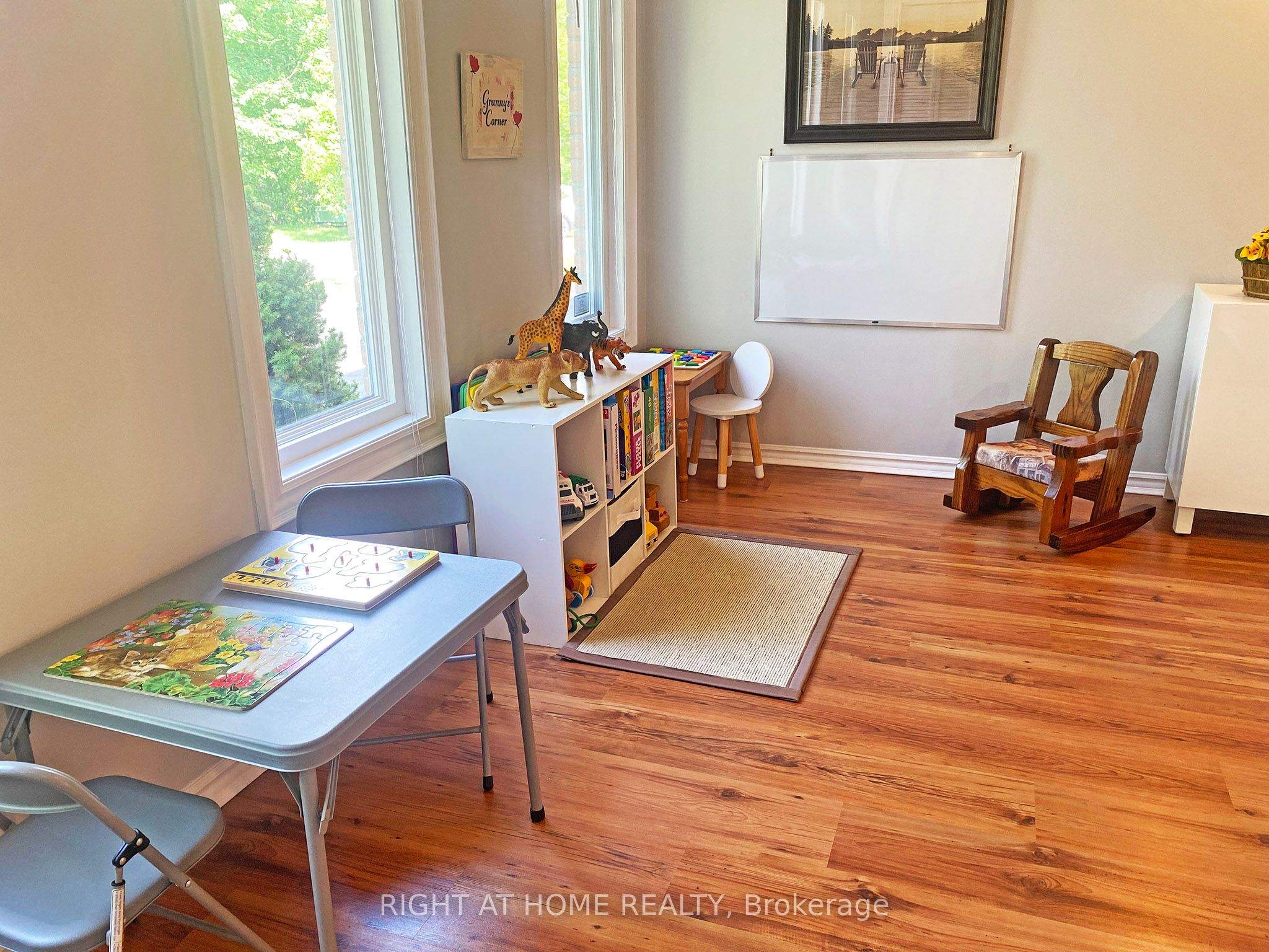 10 Munro Street Property Photo 7