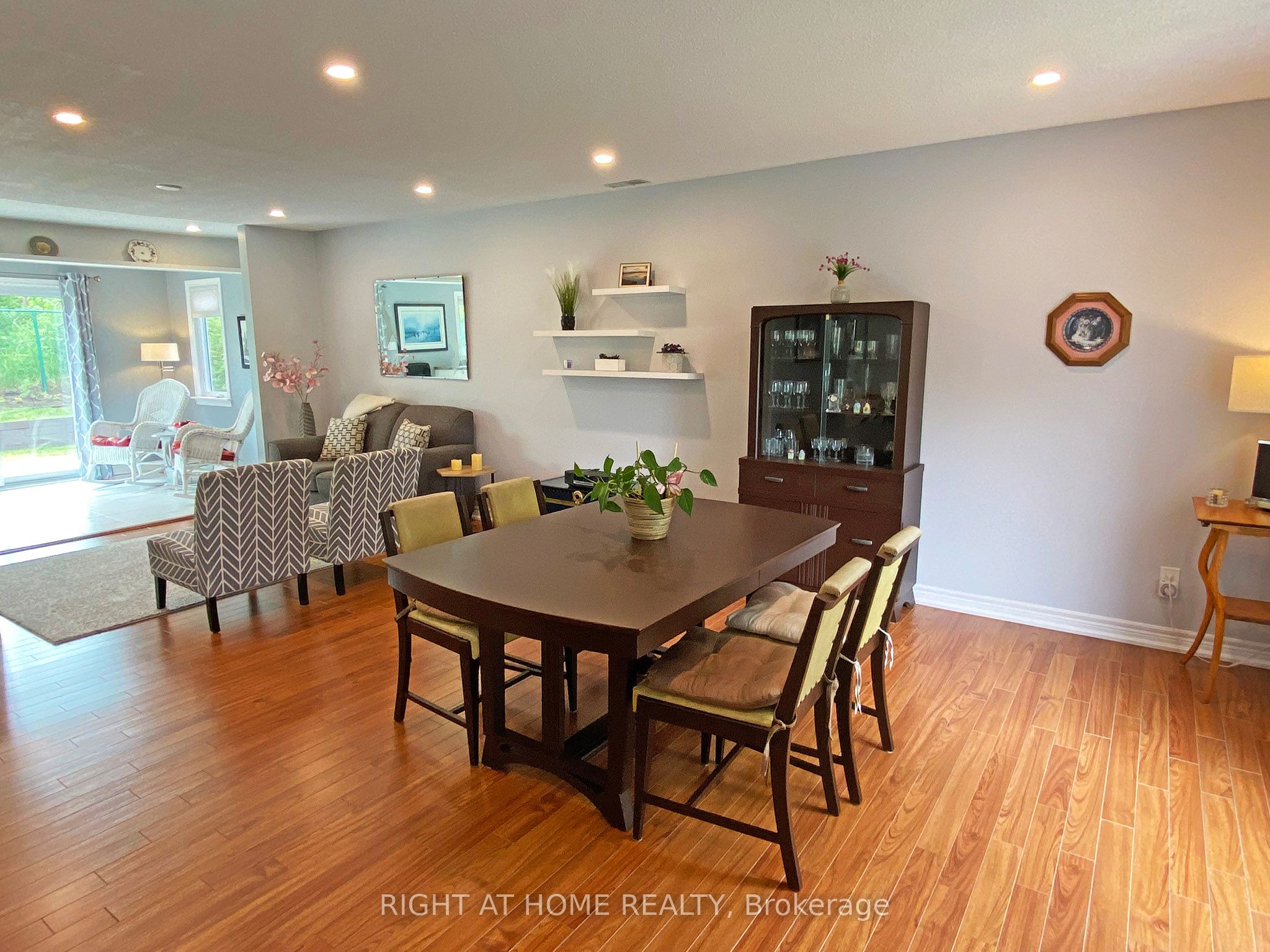 10 Munro Street Property Photo 14
