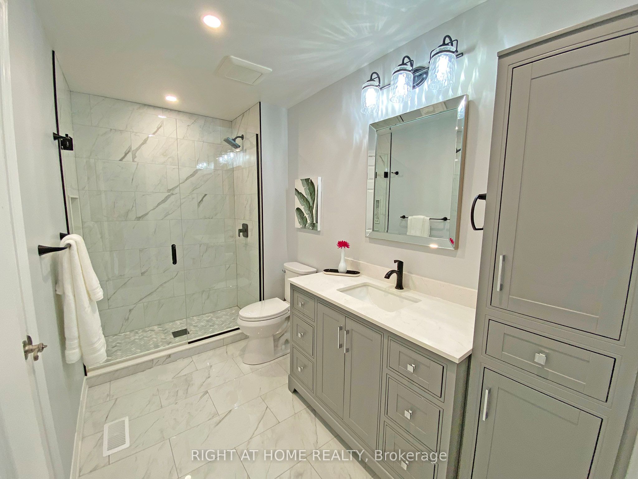 10 Munro Street Property Photo 21
