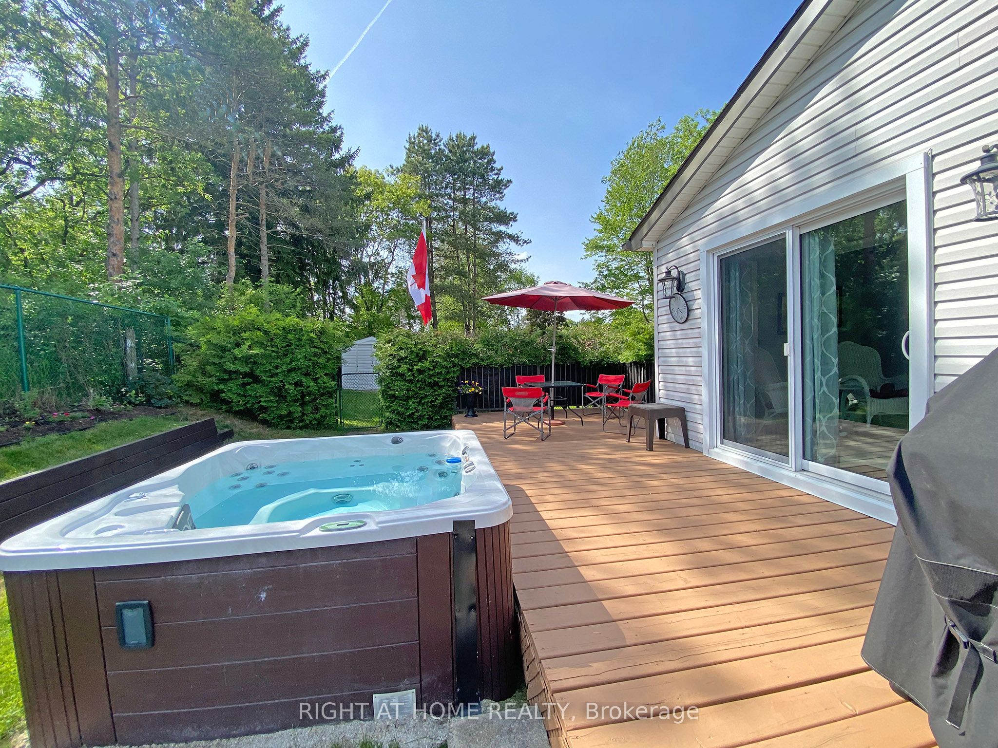 10 Munro Street Property Photo 25
