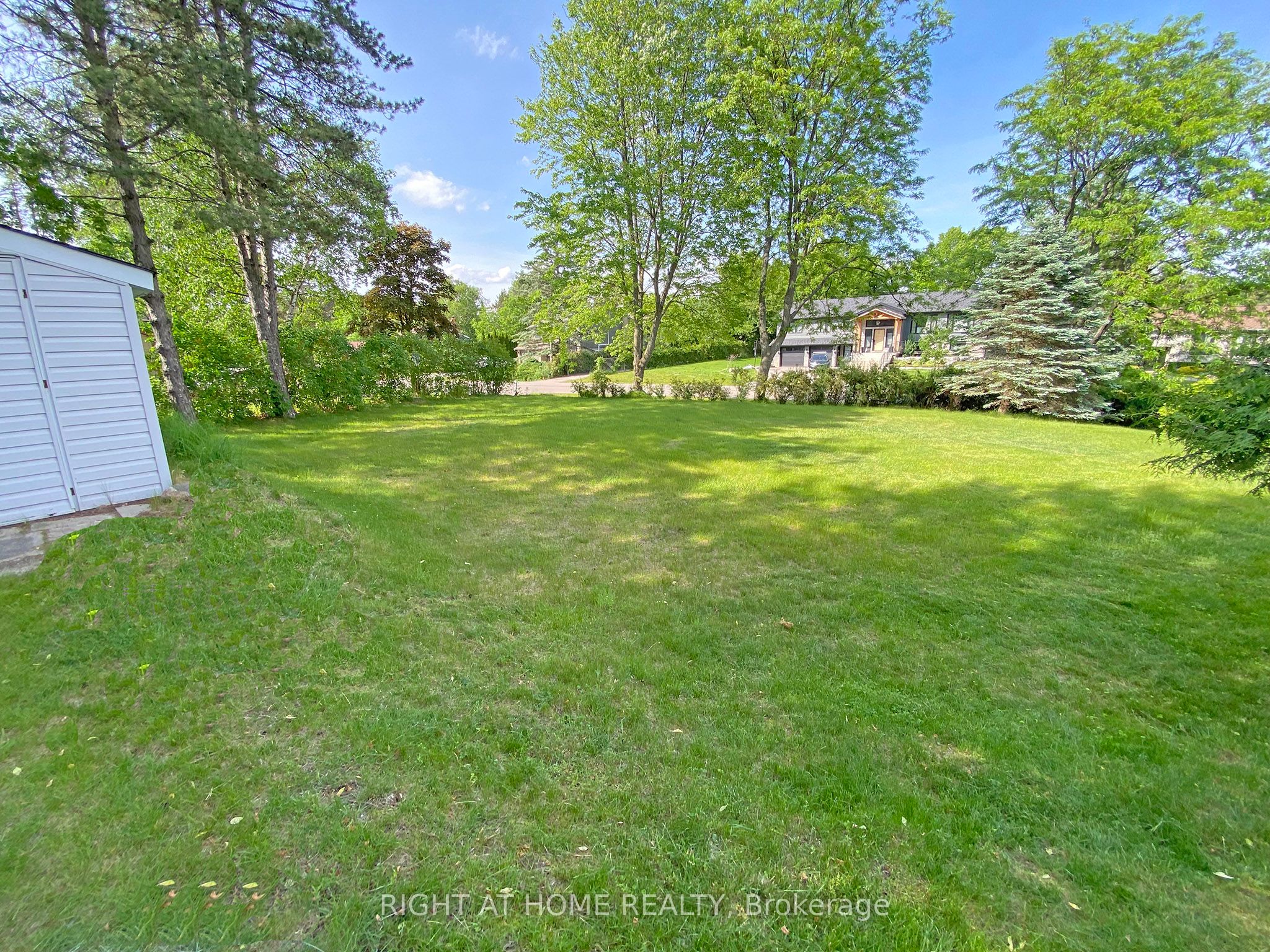 10 Munro Street Property Photo 30