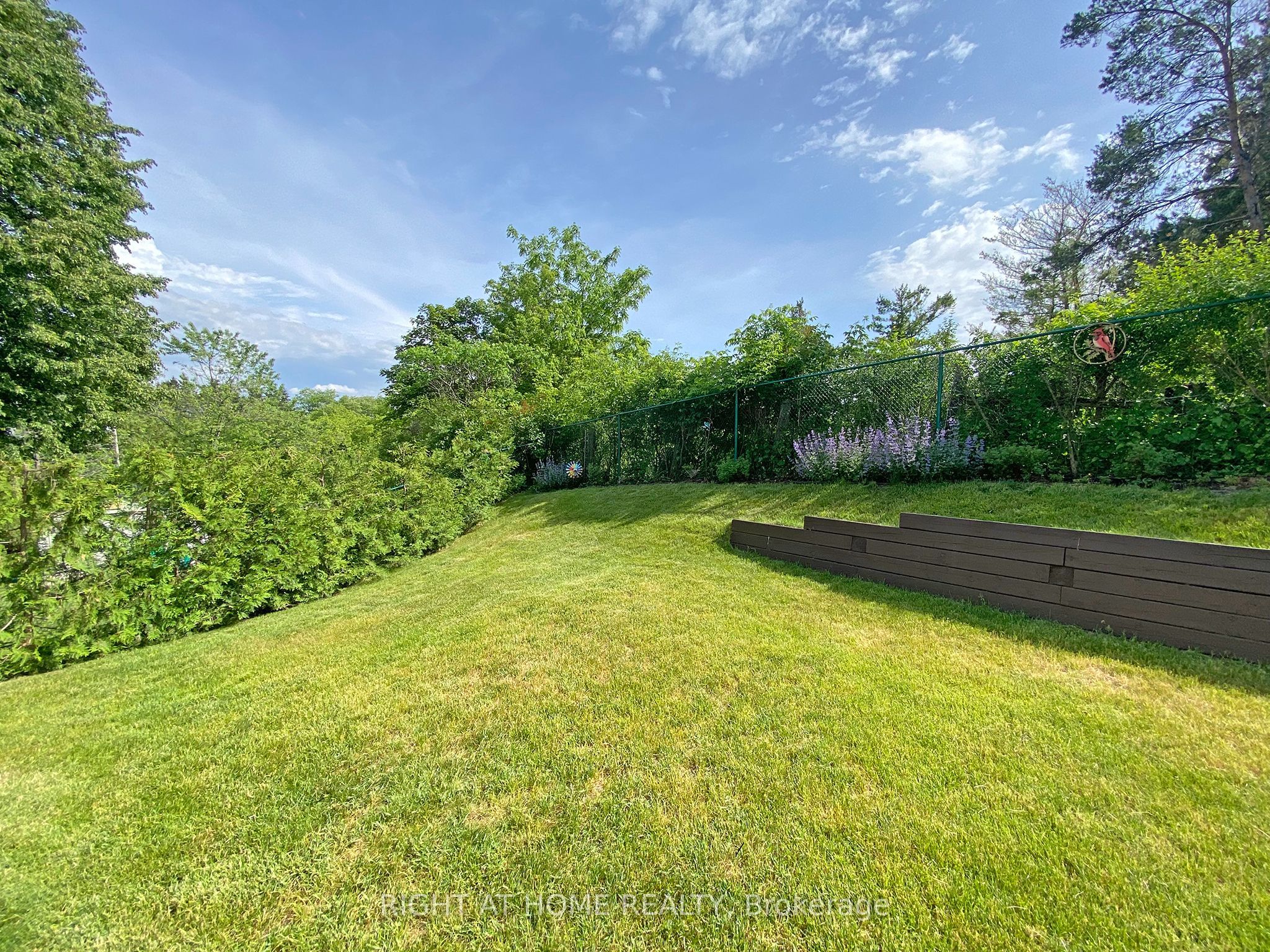 10 Munro Street Property Photo 32
