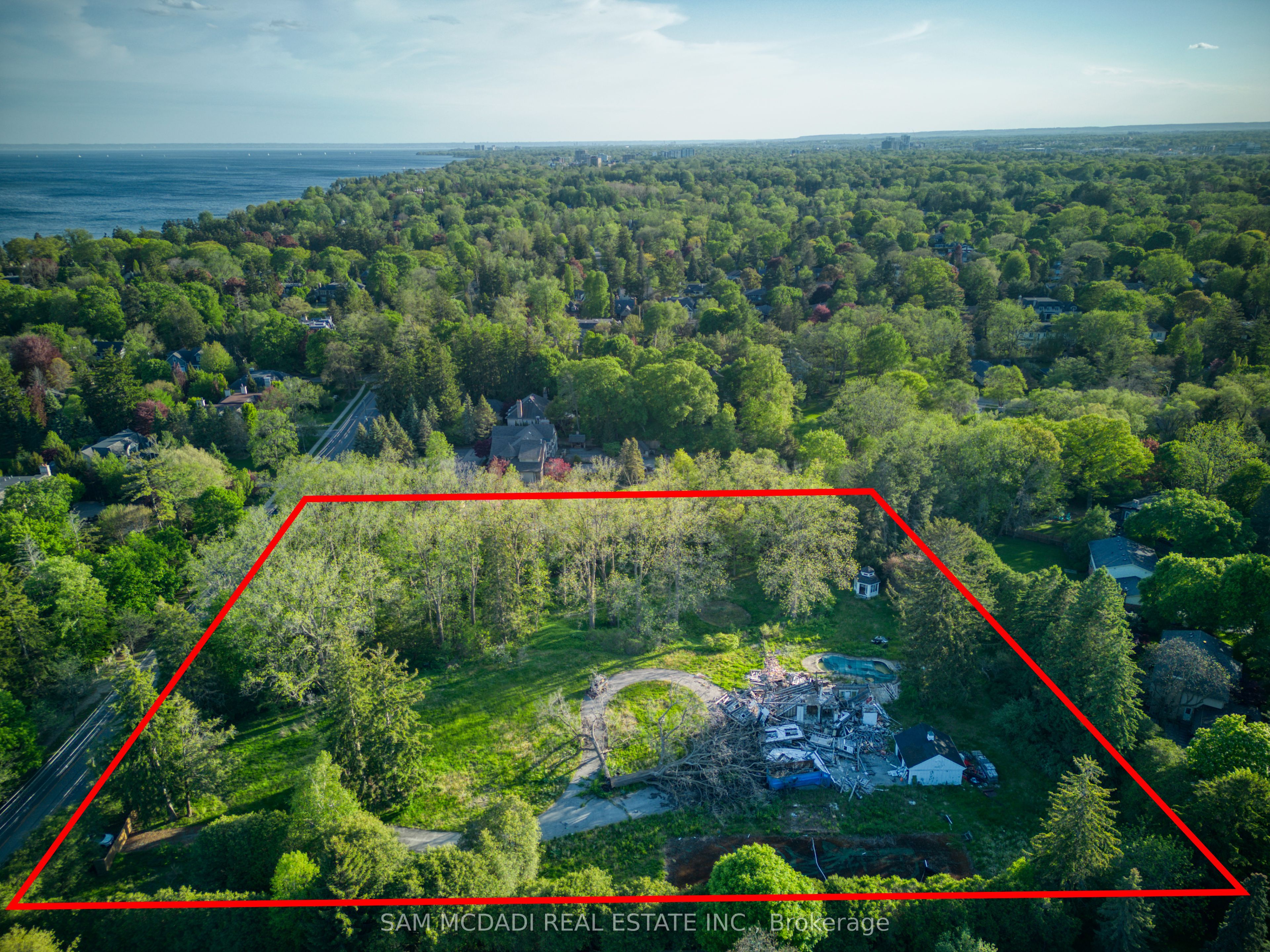 1475 Lakeshore Road E Property Photo 2