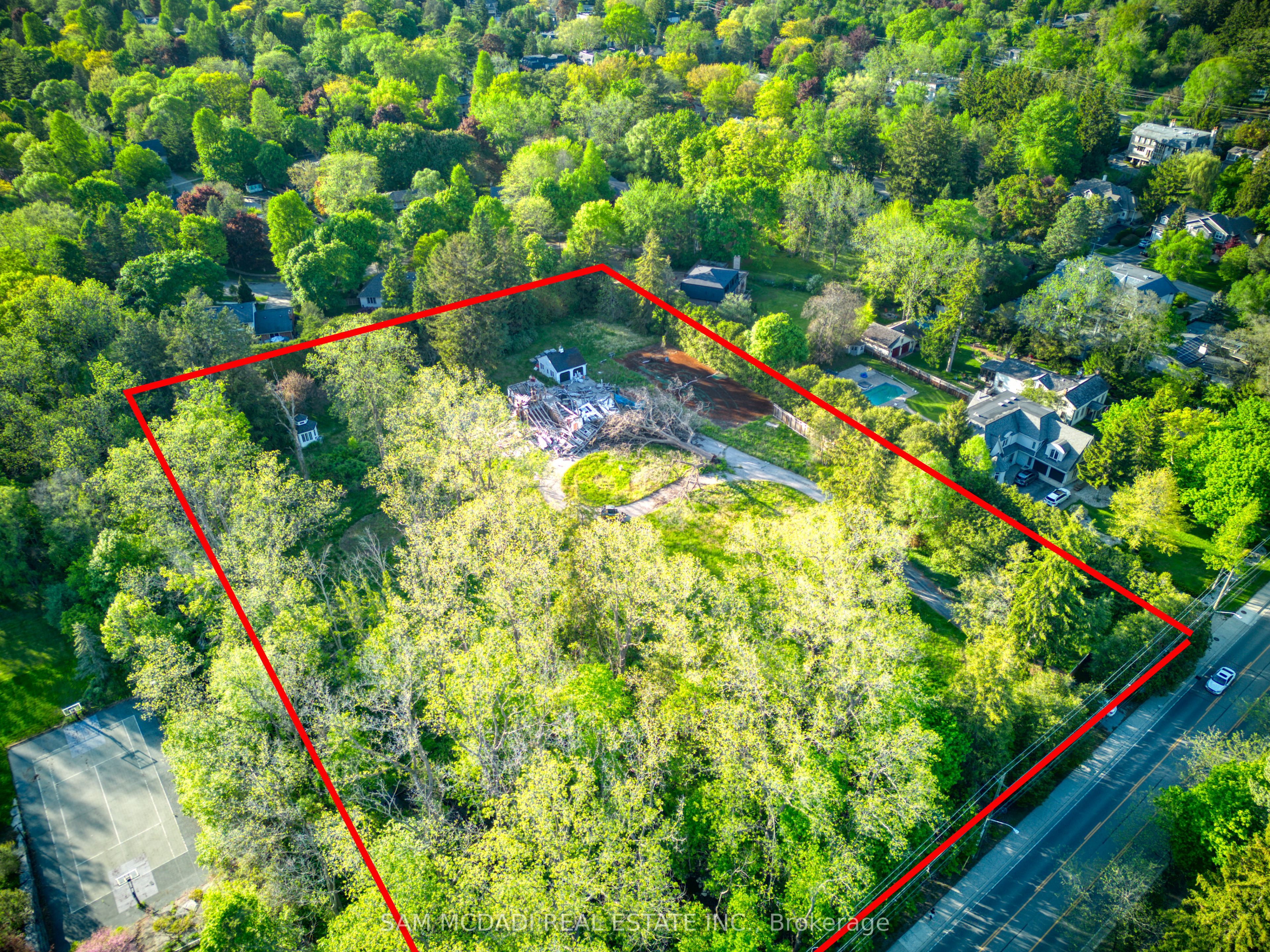 1475 Lakeshore Road E Property Photo 4