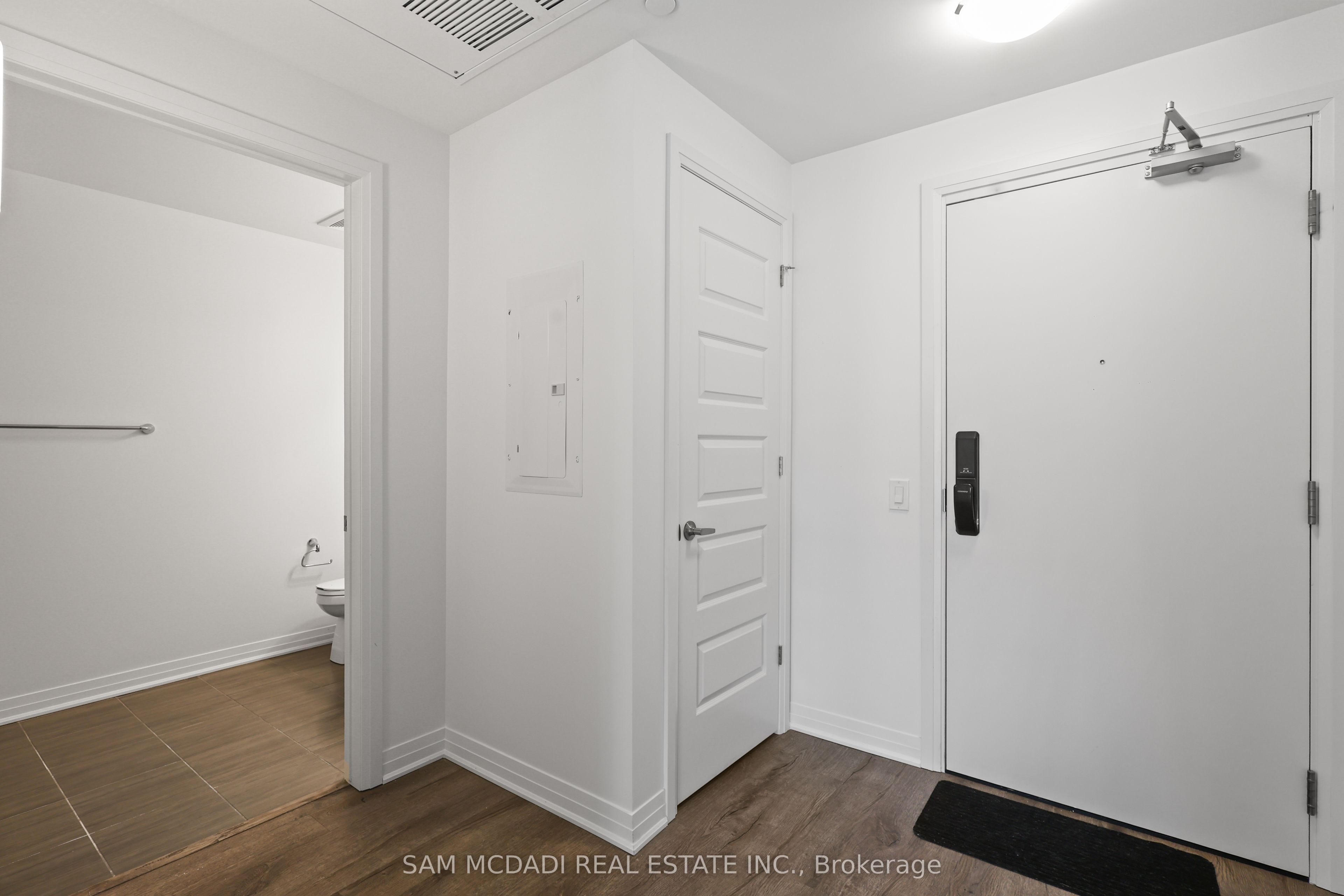 460 Gordon Krantz Avenue 314 Property Photo 14