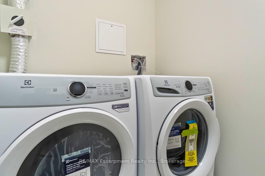 123 Maurice Drive 201 Property Photo 11