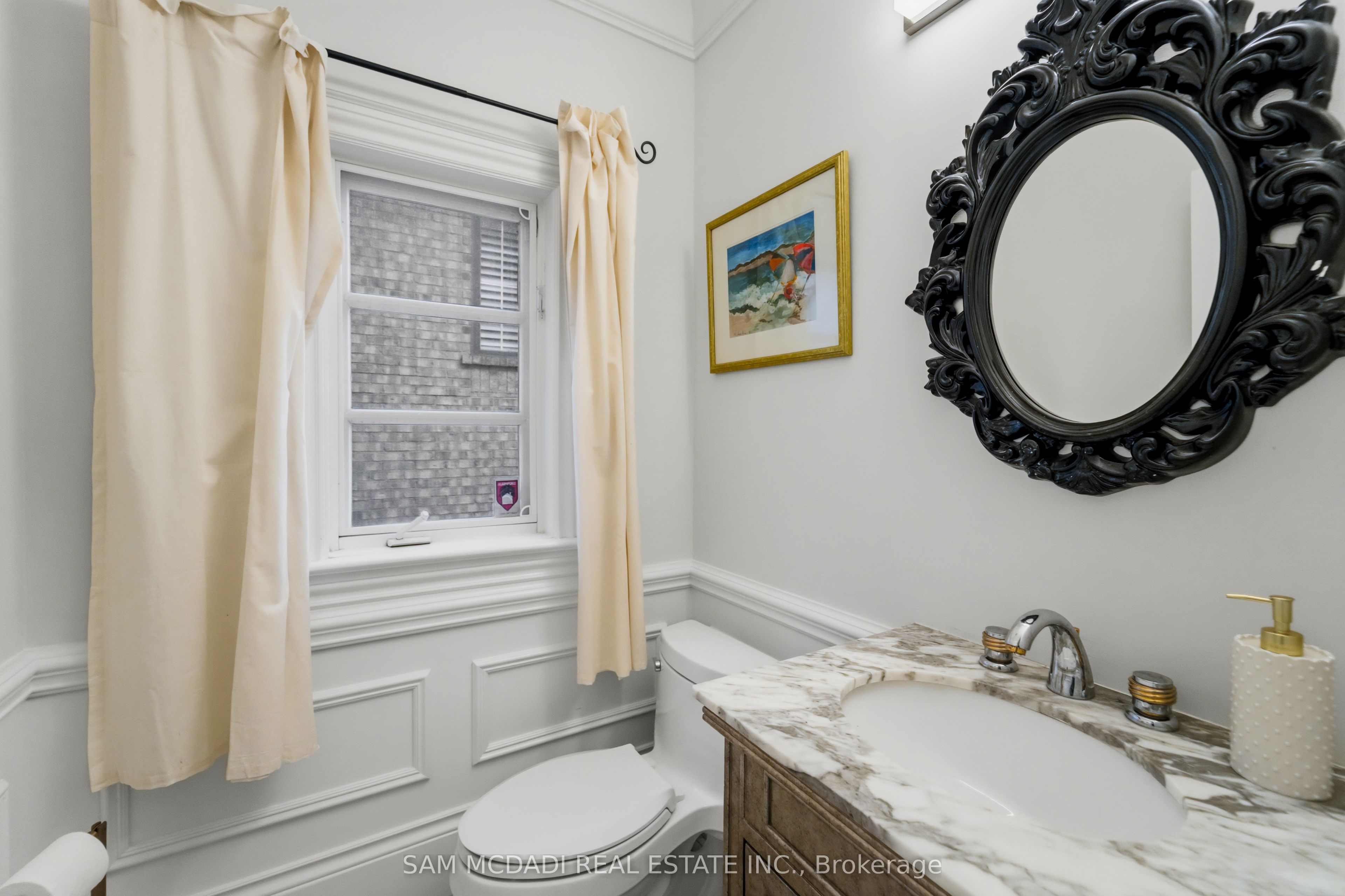 5481 Middleport Crescent Property Photo 16
