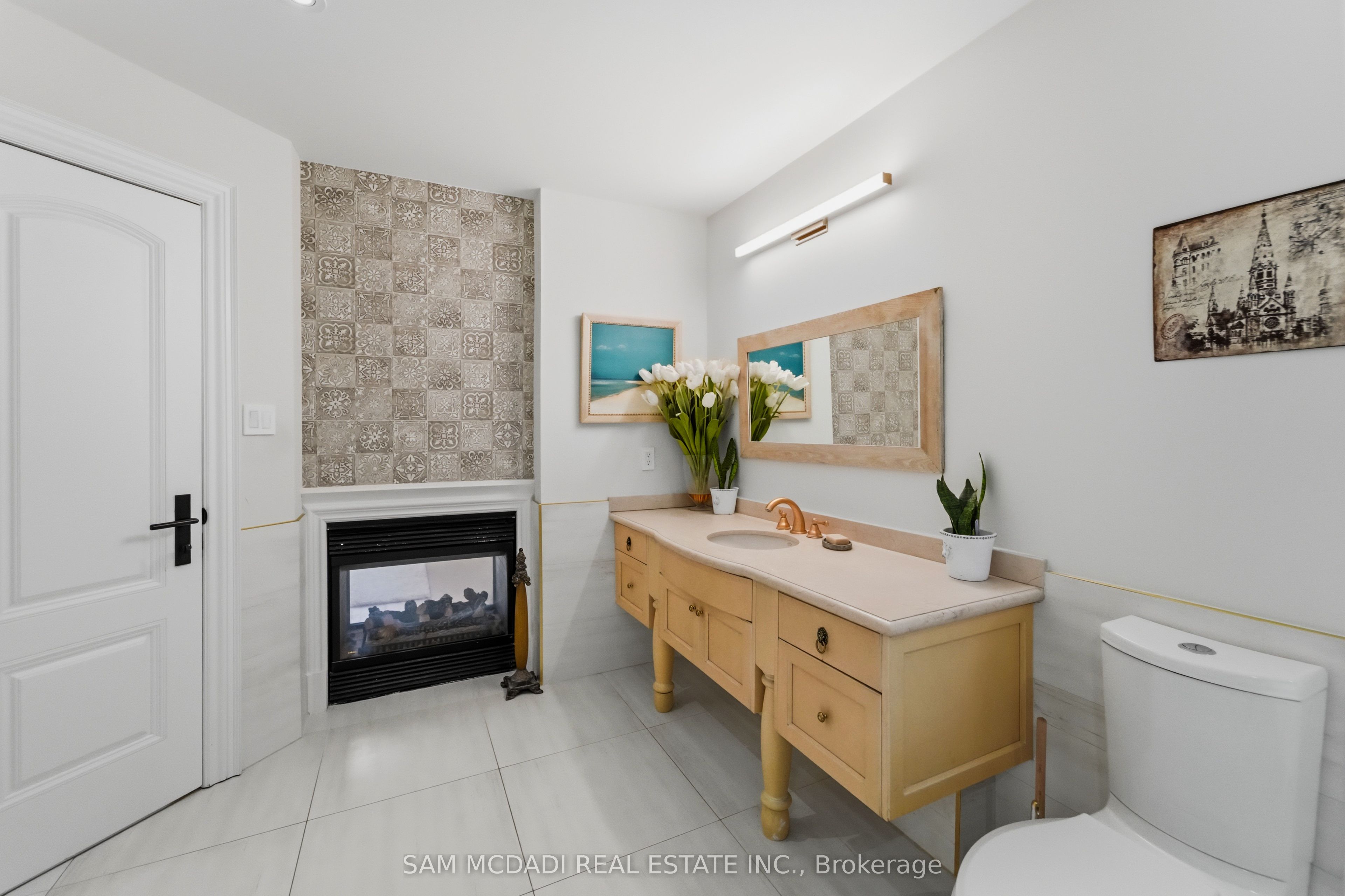 5481 Middleport Crescent Property Photo 21