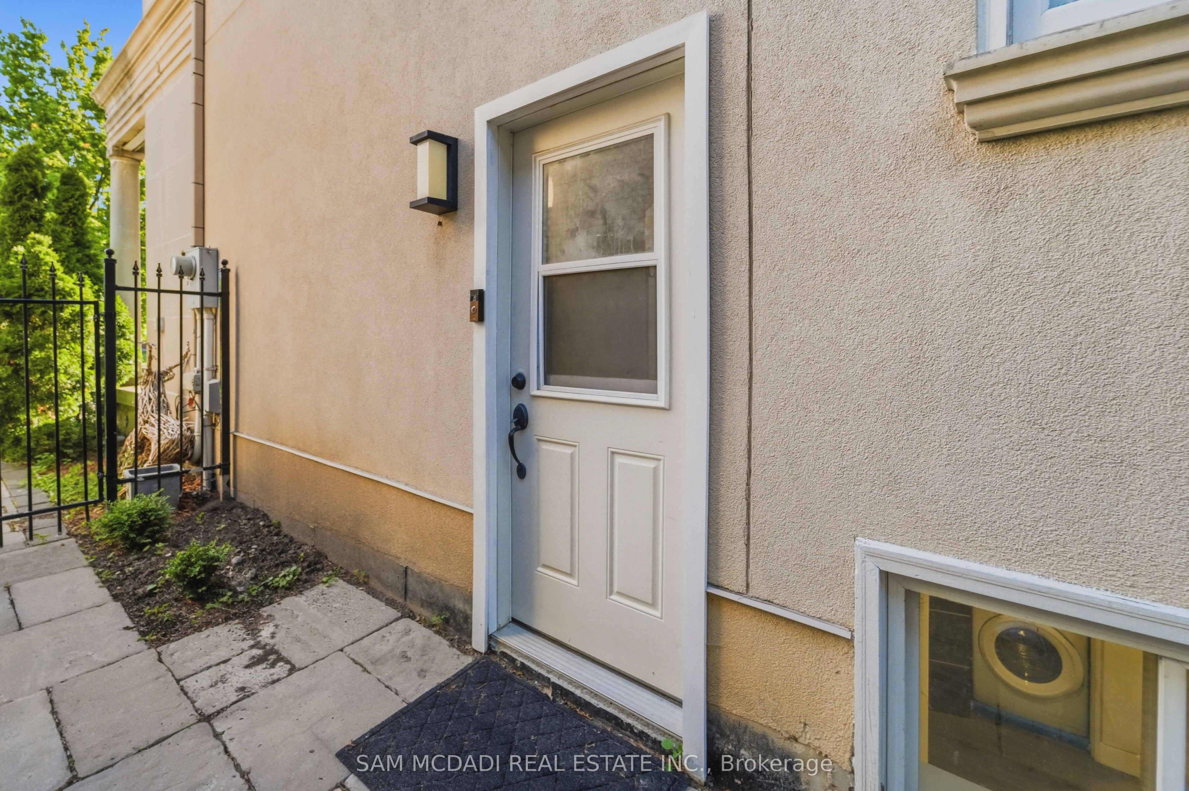 5481 Middleport Crescent Property Photo 40