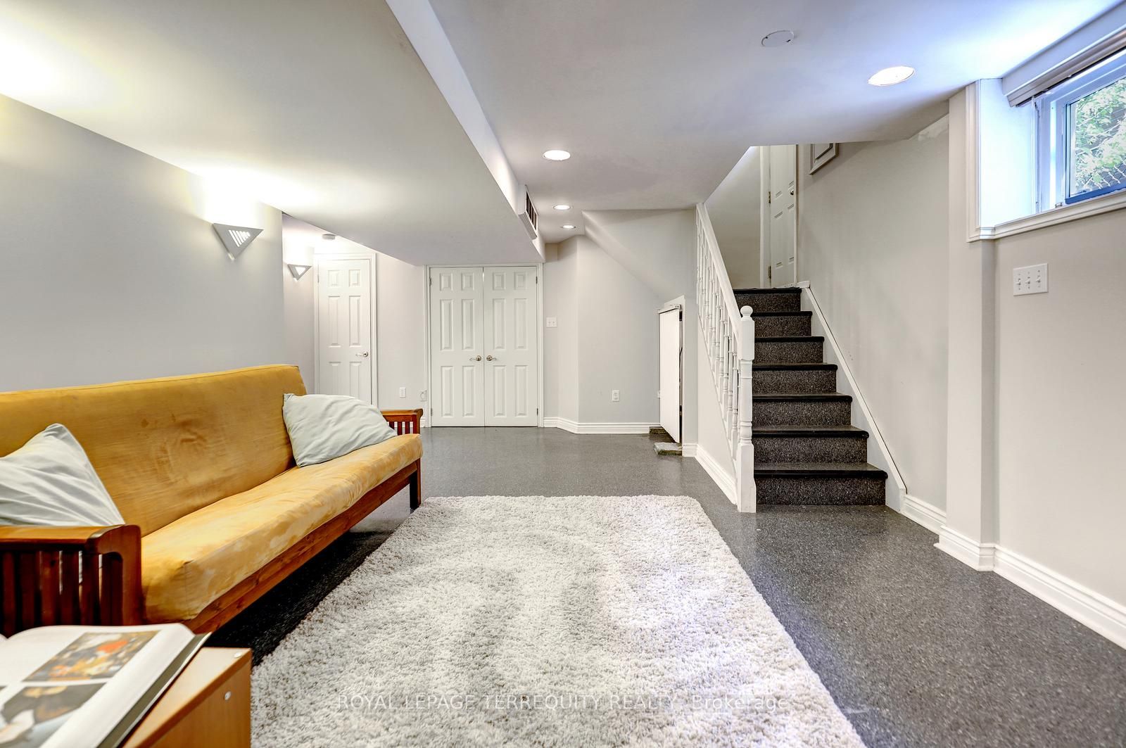 27 Shadwick Drive Property Photo 30