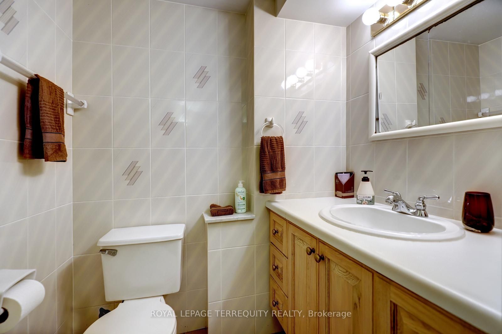 27 Shadwick Drive Property Photo 33