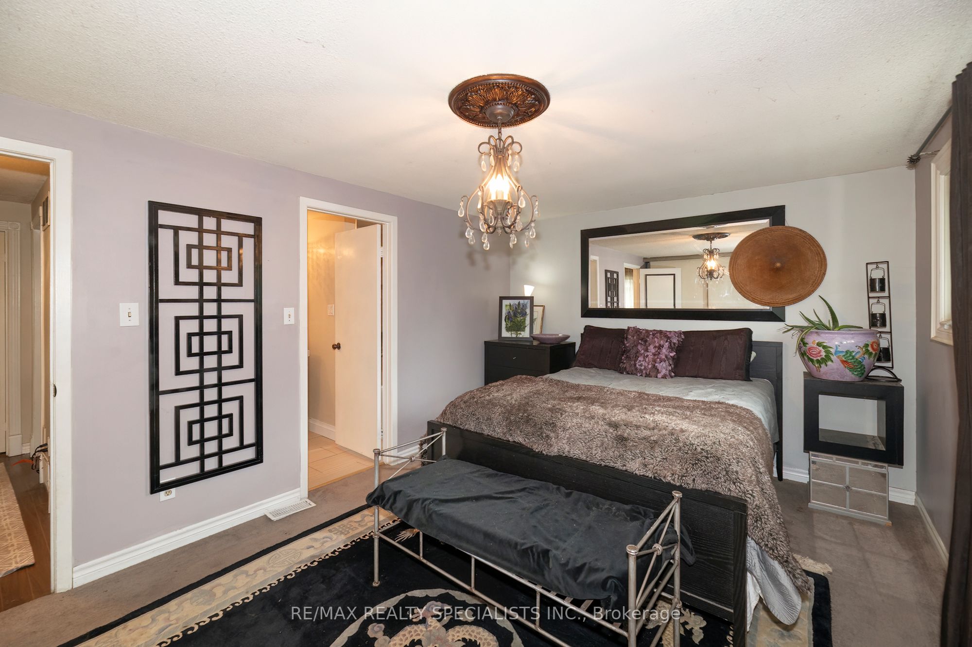 21 Richvale Drive S Property Photo 16