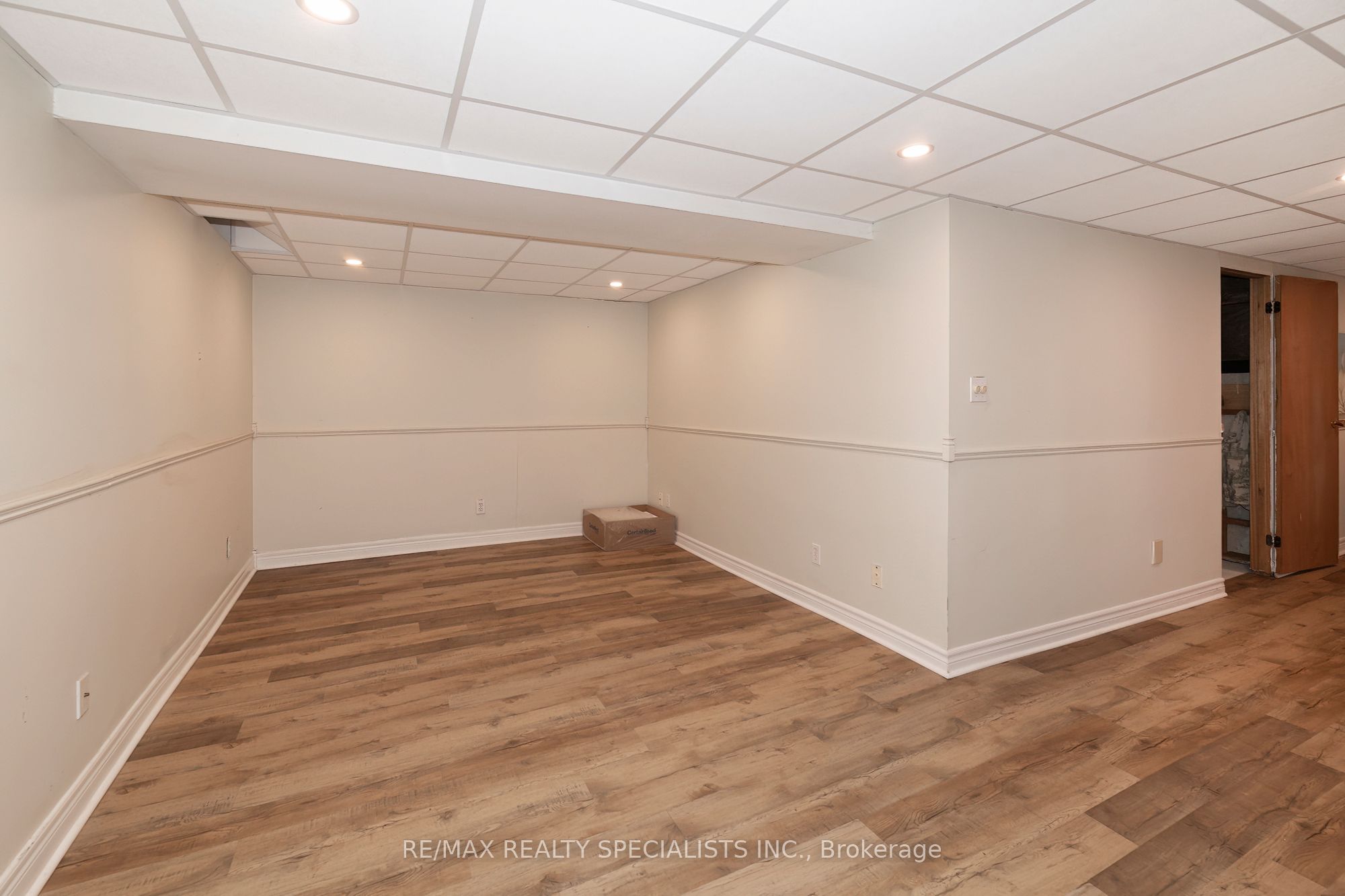 21 Richvale Drive S Property Photo 22