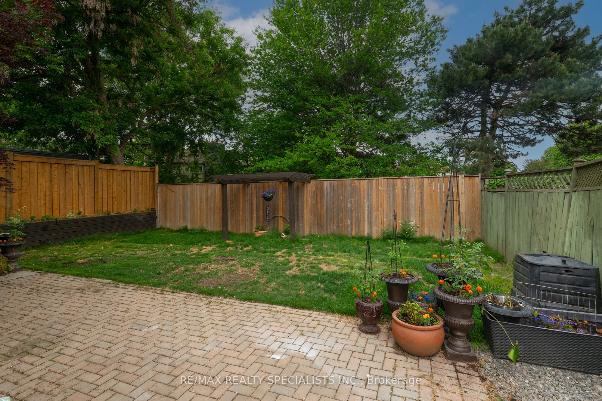 21 Richvale Drive S Property Photo 25