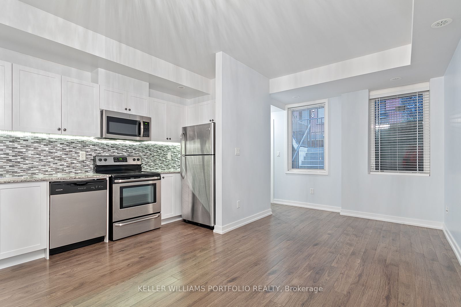 869 Wilson Avenue 10 Property Photo 8