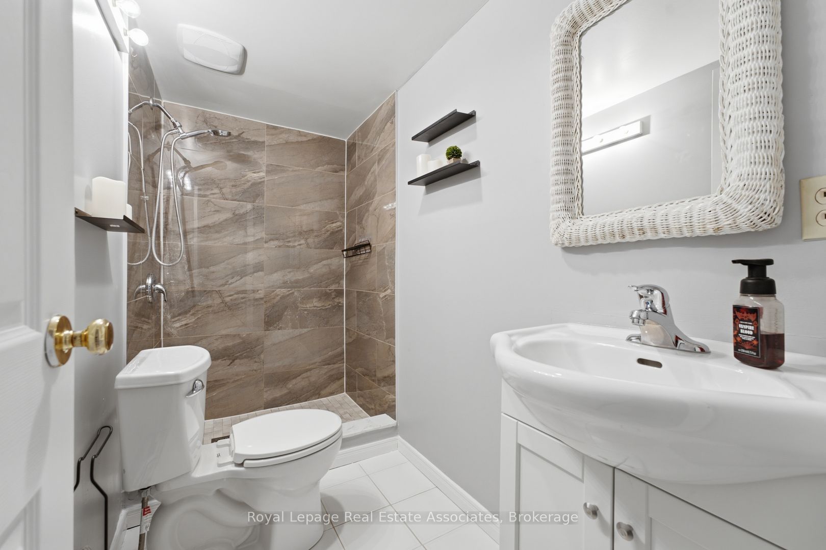 3050 Orleans Road 111 Property Photo 33