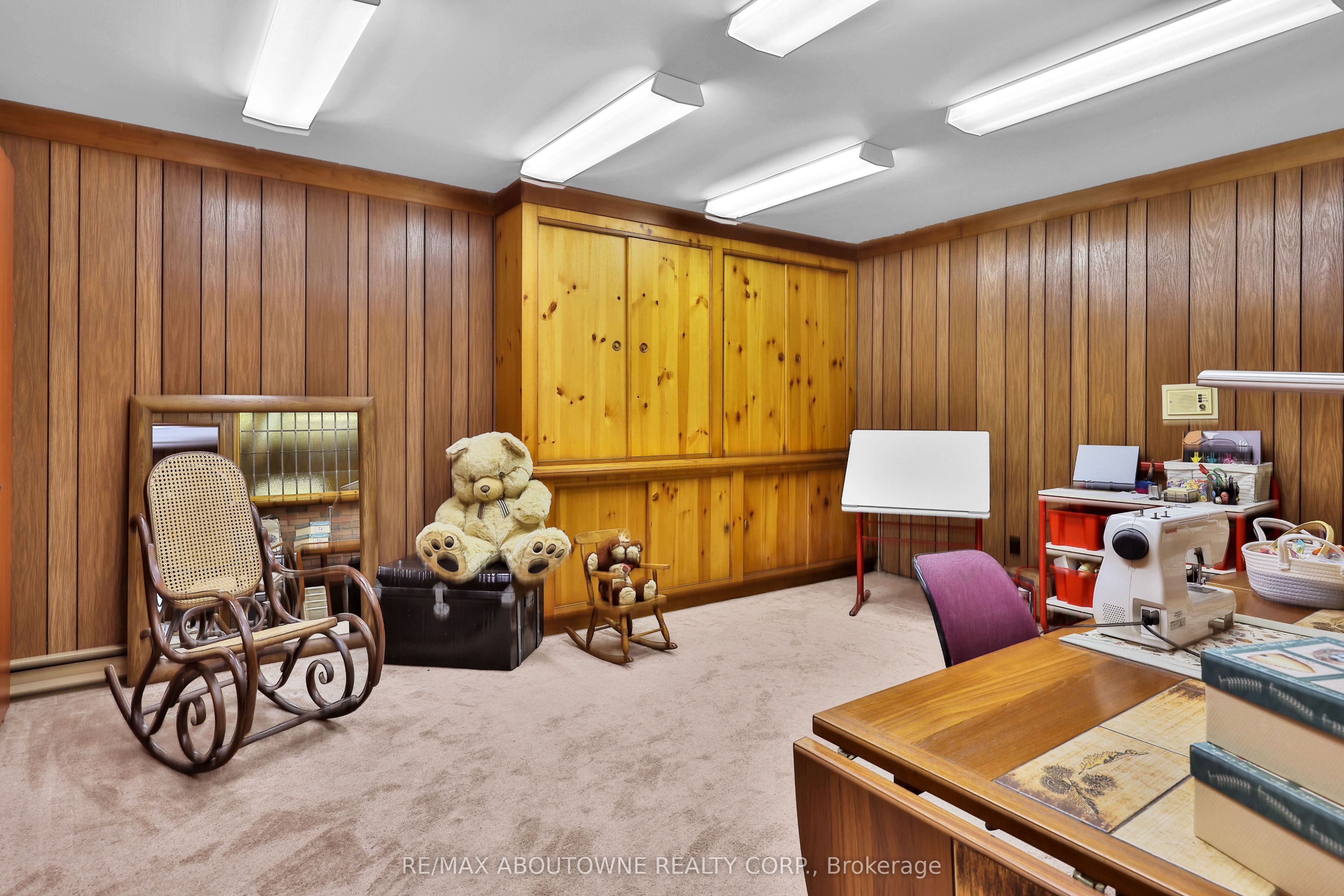 2360 8 Side Road Property Photo 38