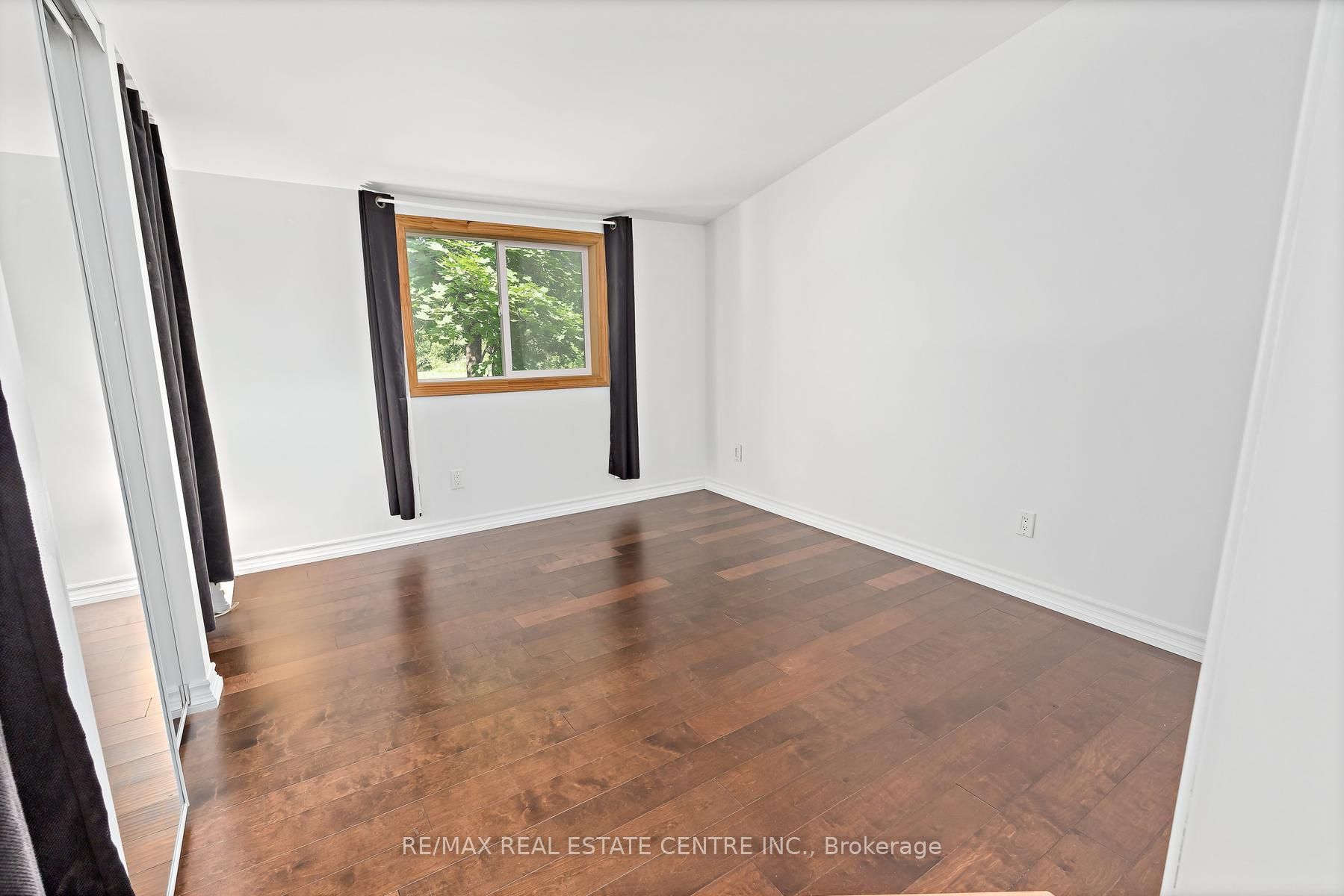19 Old Pavillion Road Property Photo 17