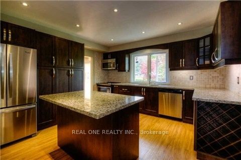 207 Pinehurst Drive Property Photo 8