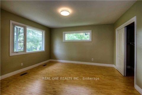 207 Pinehurst Drive Property Photo 9