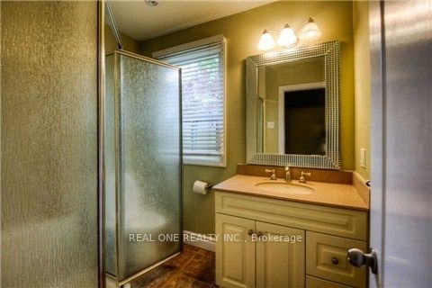 207 Pinehurst Drive Property Photo 13