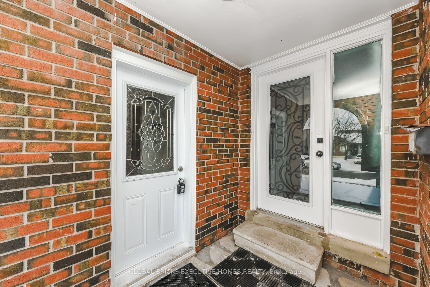 77 Blackthorn Lane Property Photo 3