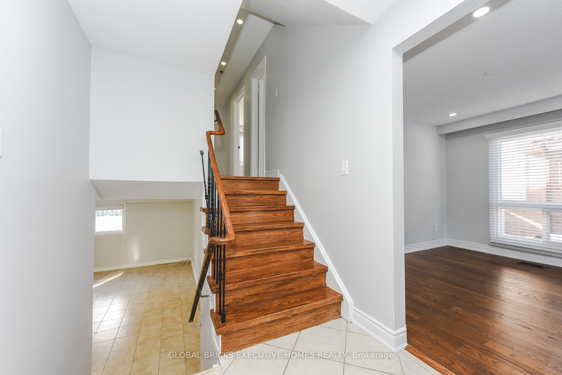 77 Blackthorn Lane Property Photo 6