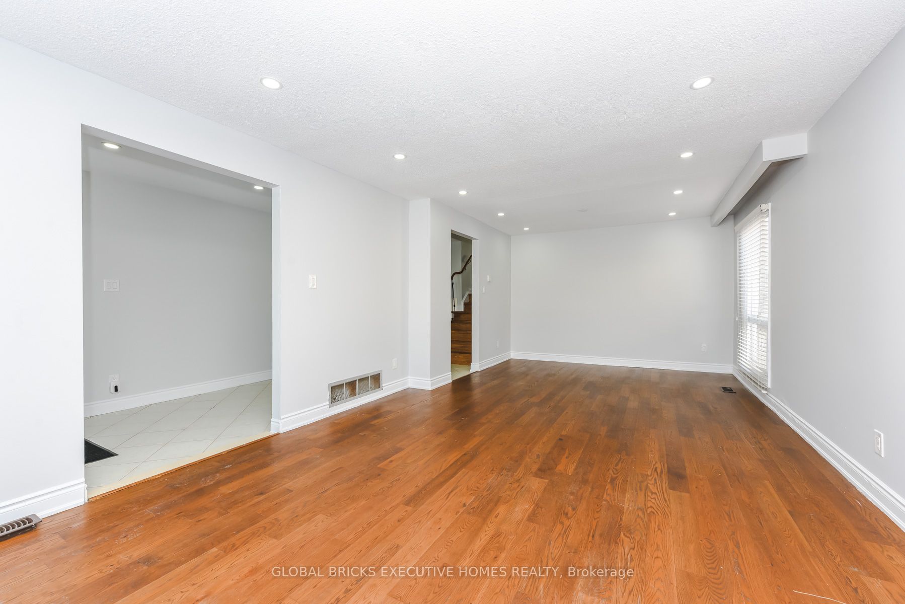 77 Blackthorn Lane Property Photo 8