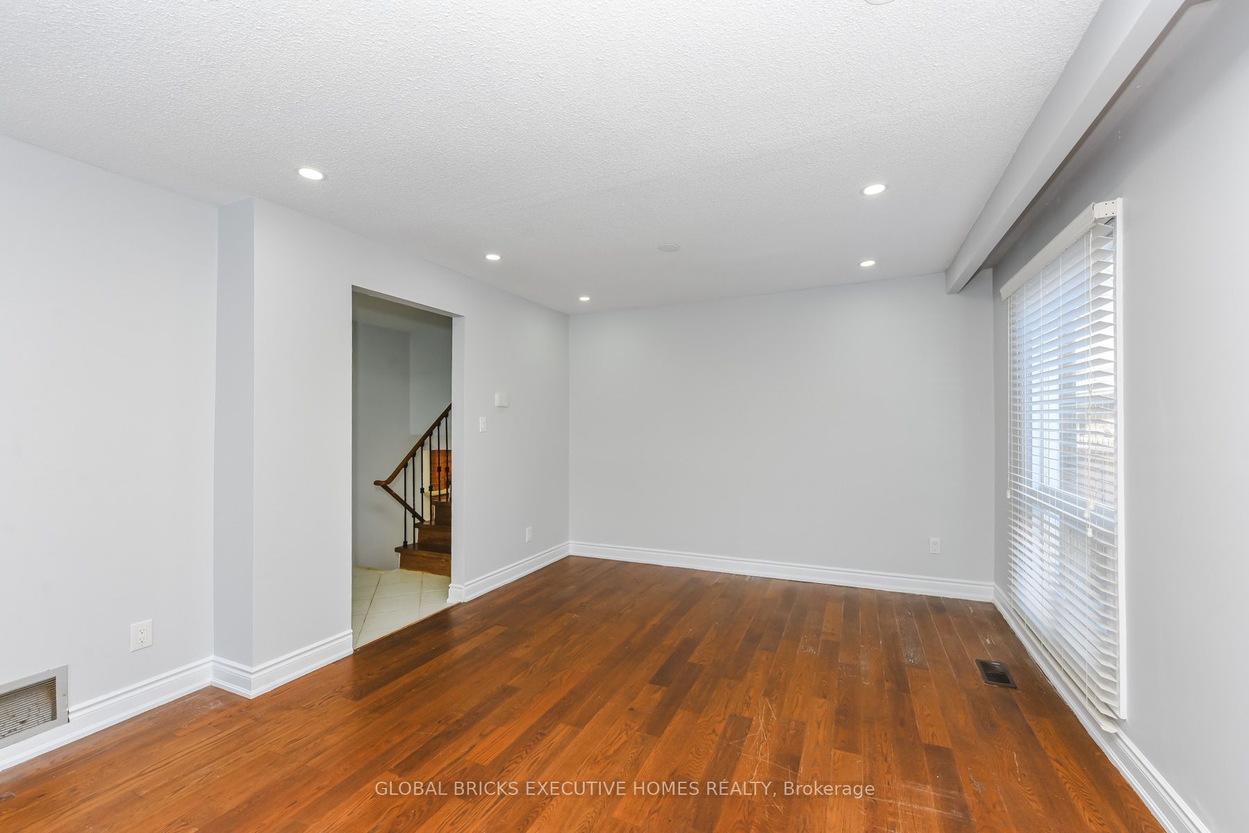 77 Blackthorn Lane Property Photo 9