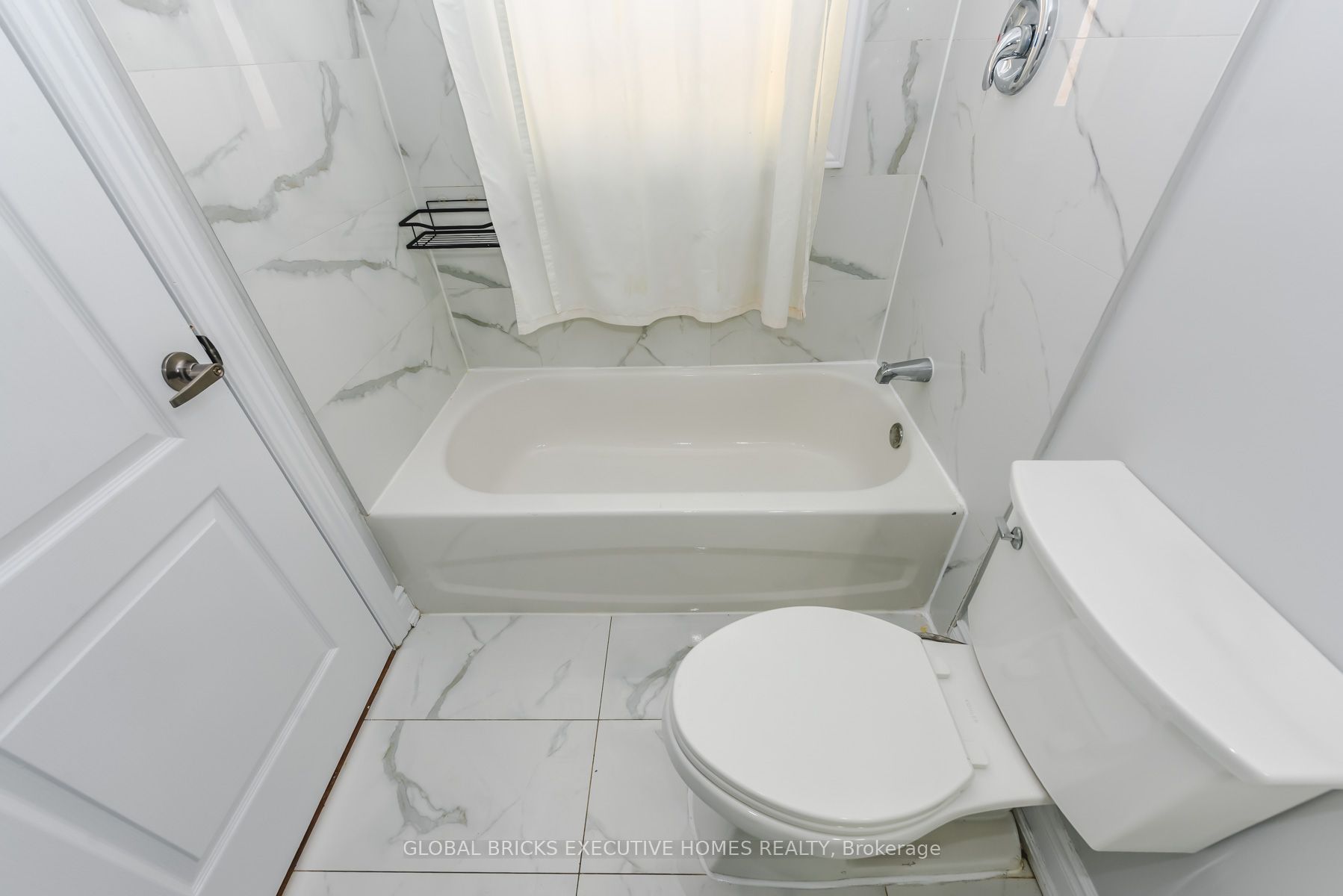 77 Blackthorn Lane Property Photo 12