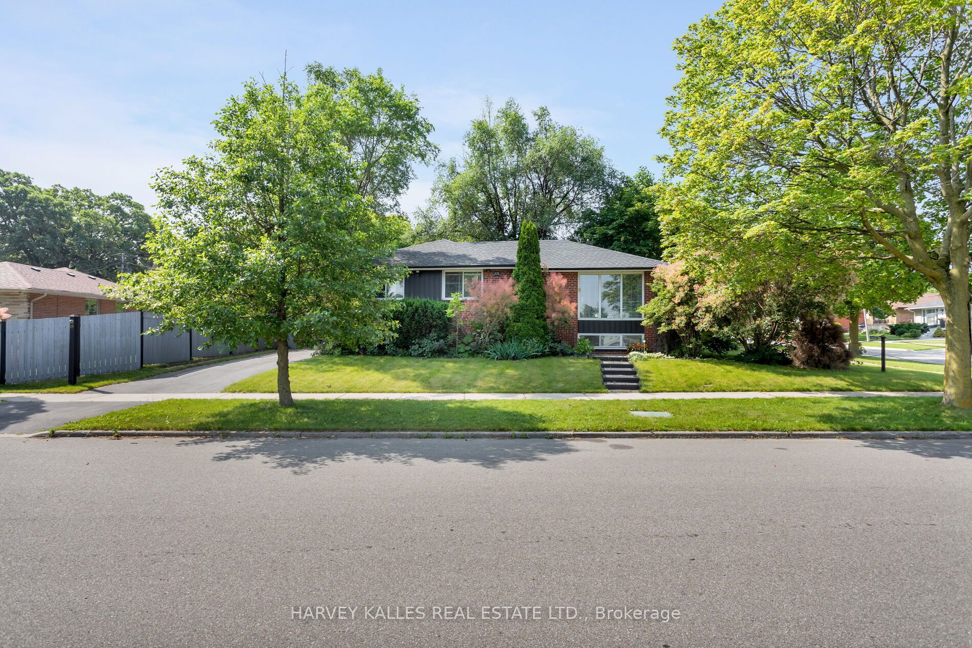 49 Learmont Drive Property Photo 3
