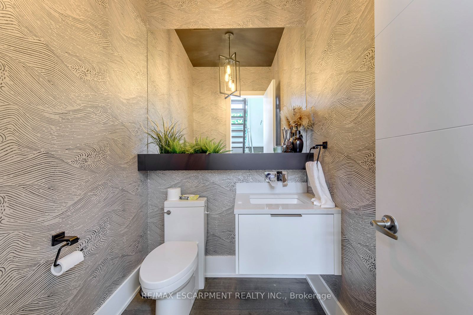 2104 Devon Road Property Photo 21