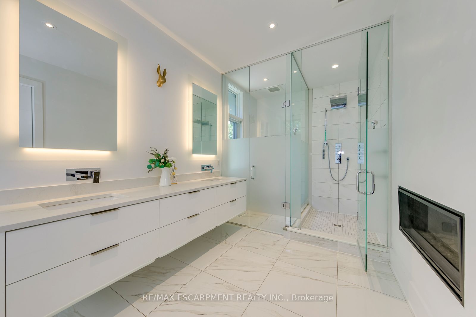 2104 Devon Road Property Photo 30