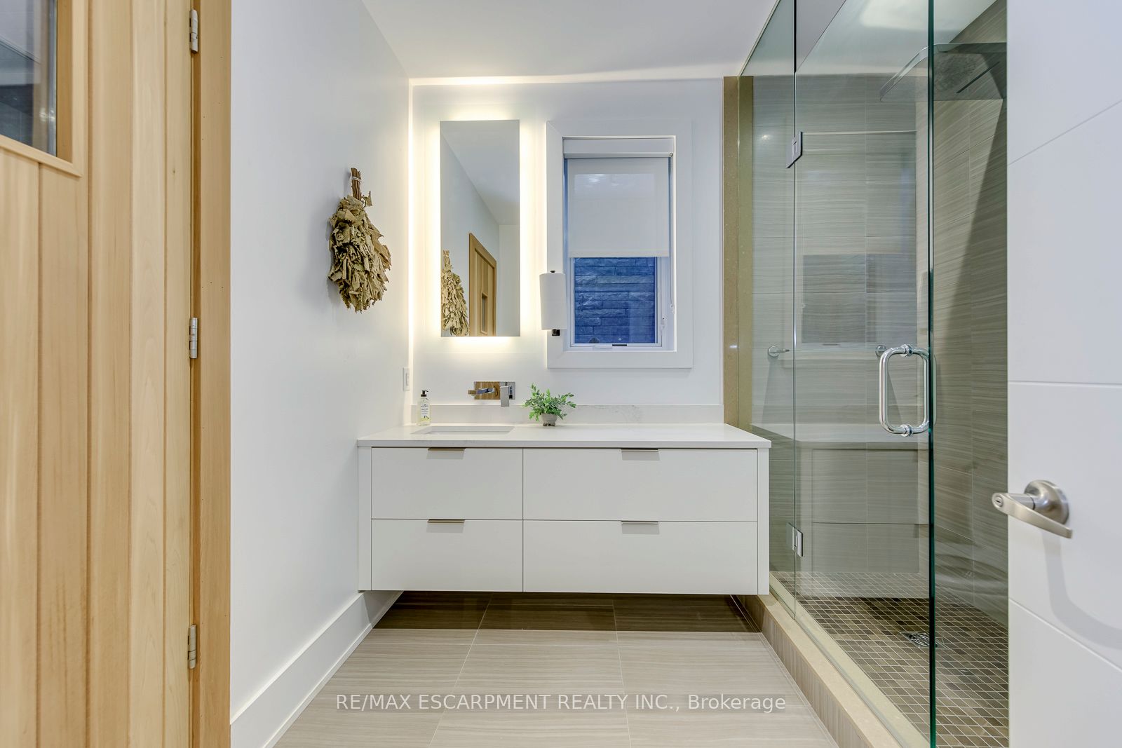 2104 Devon Road Property Photo 43