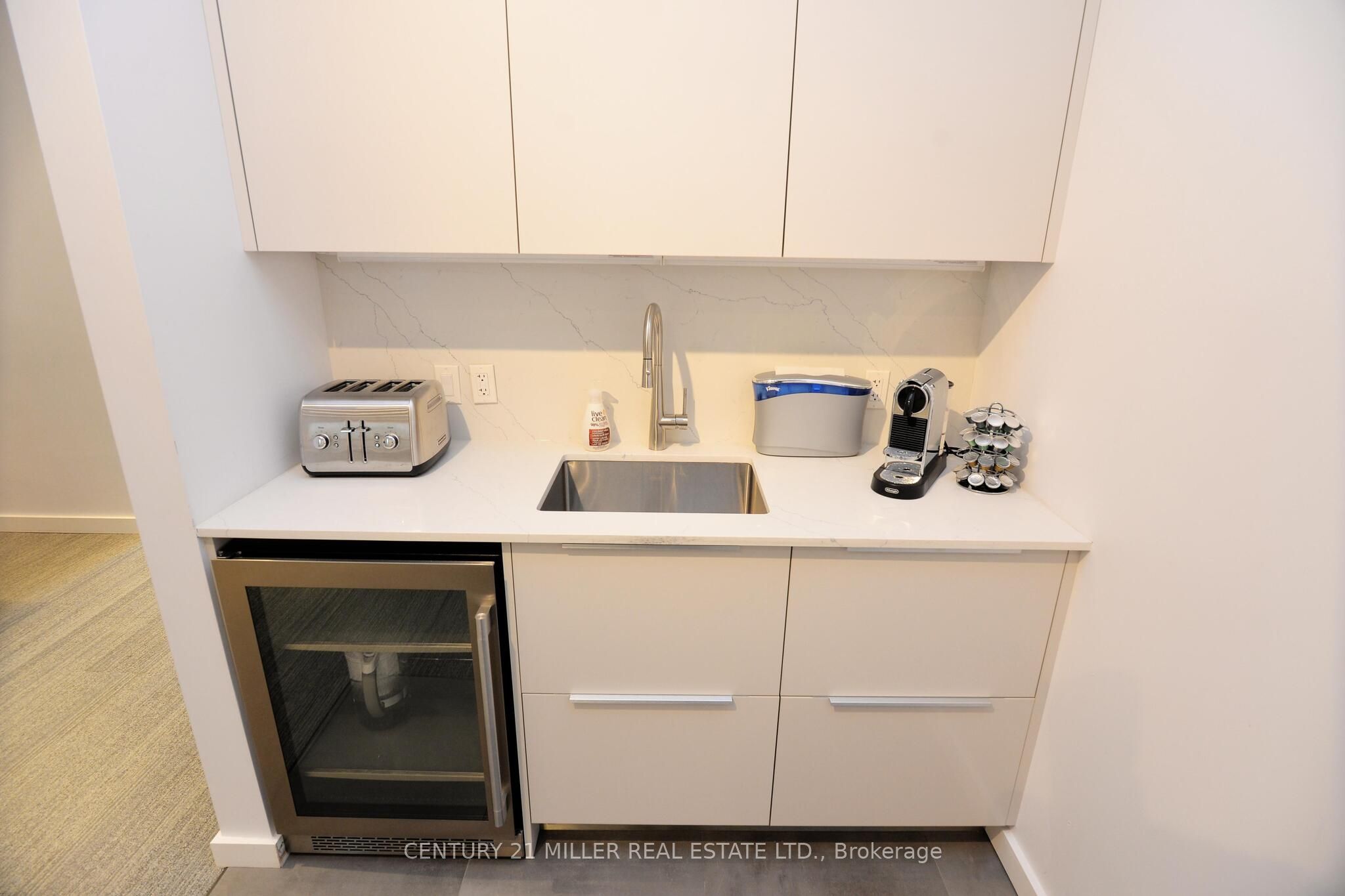 225 Speers Road 14 Property Photo 10