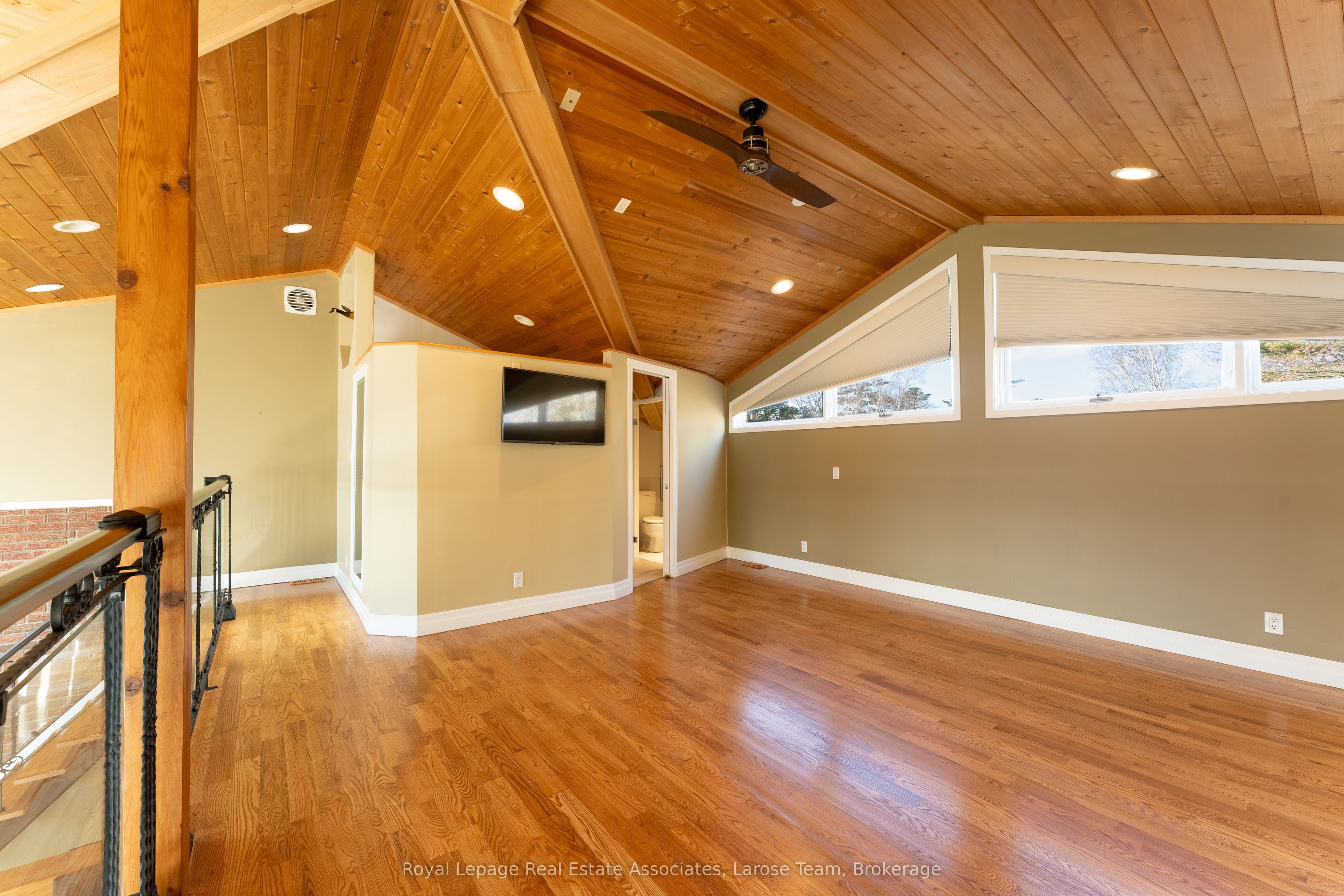 75 Maple Avenue S 4 Property Photo 21