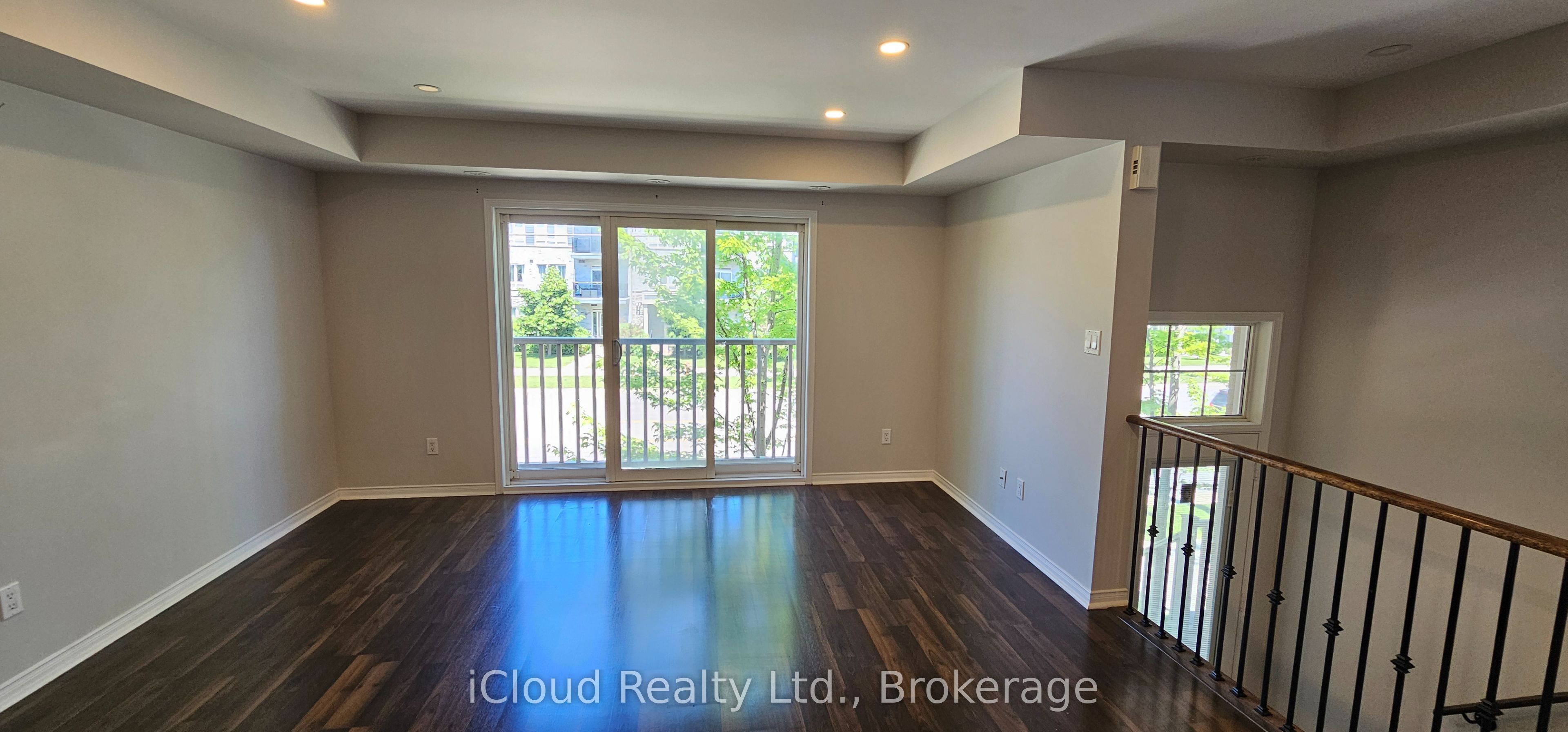3070 Thomas Street 8 Property Photo 4