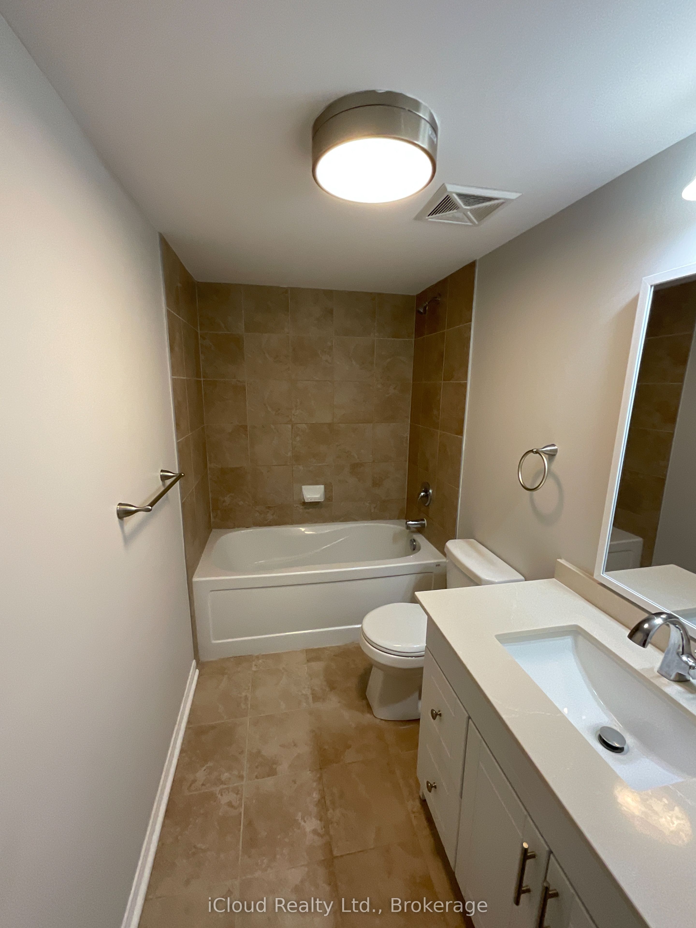 3070 Thomas Street 8 Property Photo 26