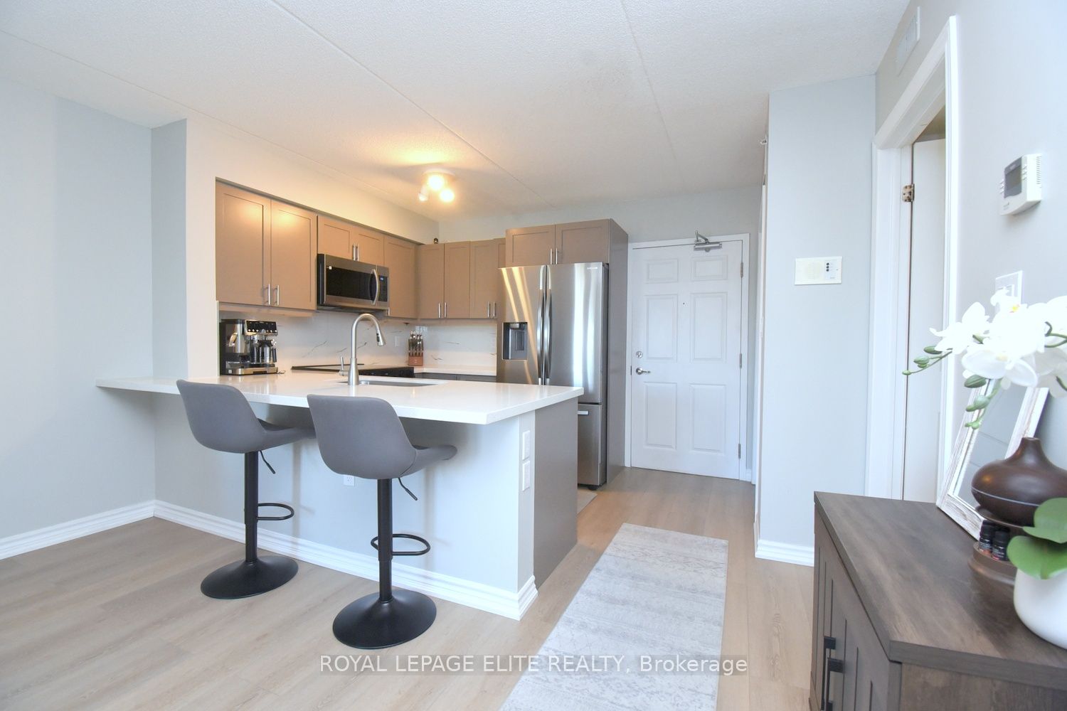 1380 Main Street E 303 Property Photo 10