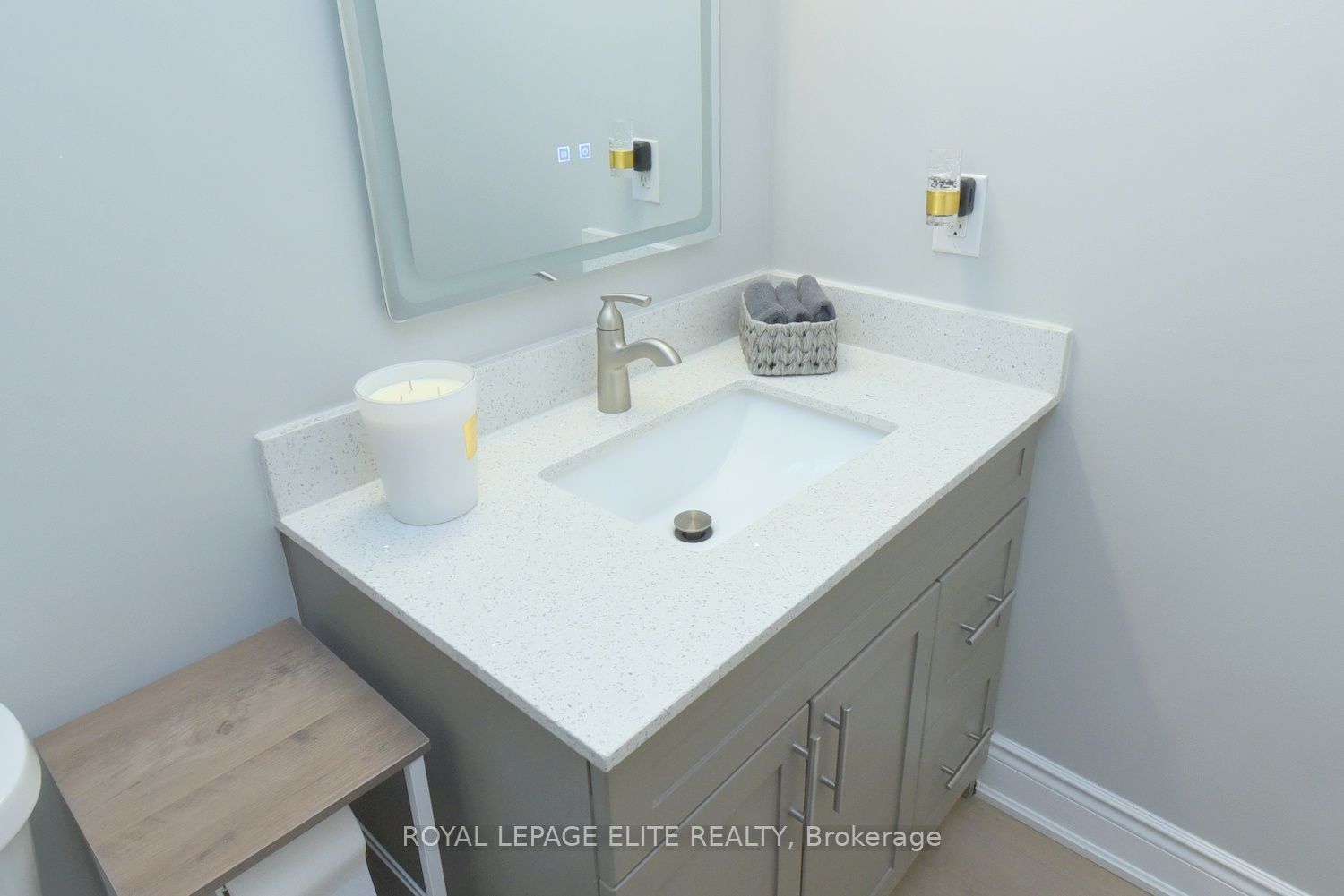 1380 Main Street E 303 Property Photo 22