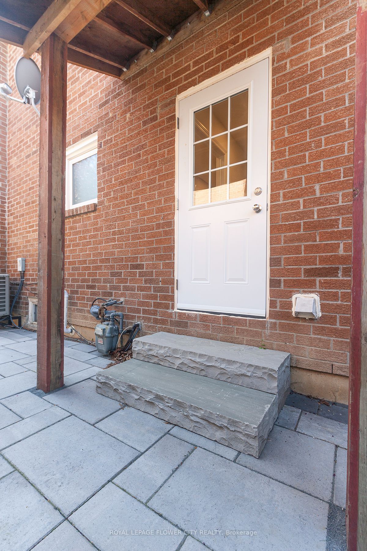 1 St Michaels Crescent Property Photo 36