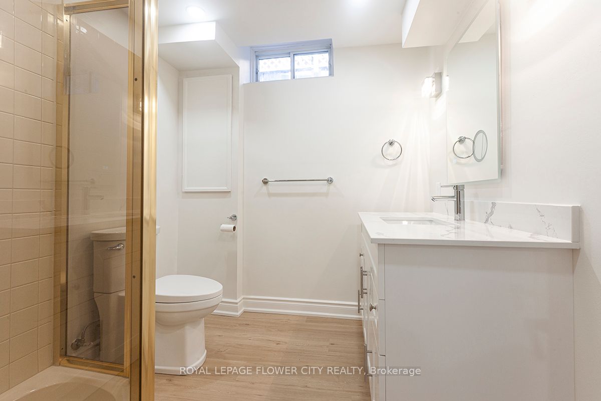 1 St Michaels Crescent Property Photo 44