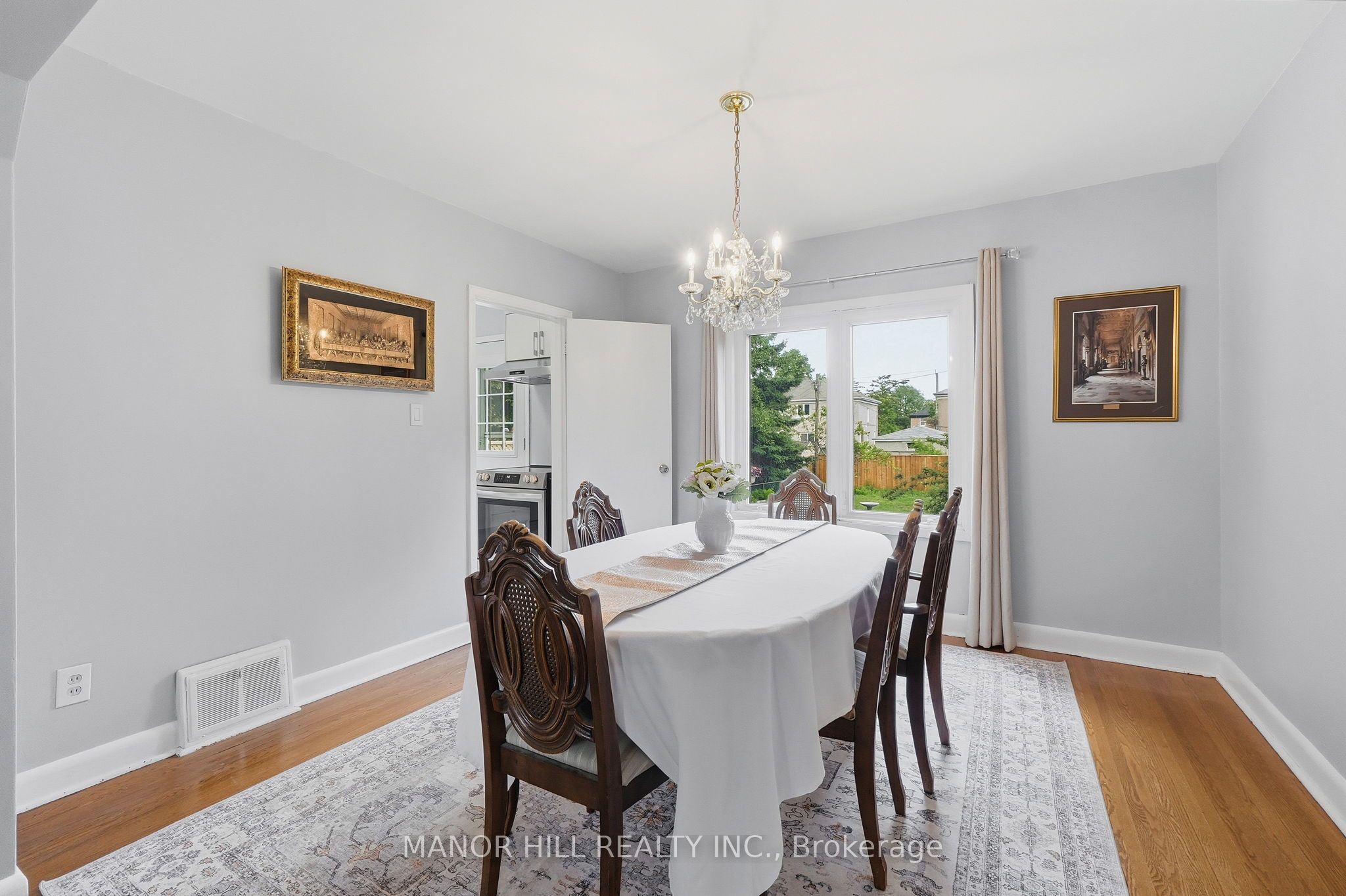 33 Robindale Avenue Property Photo 12