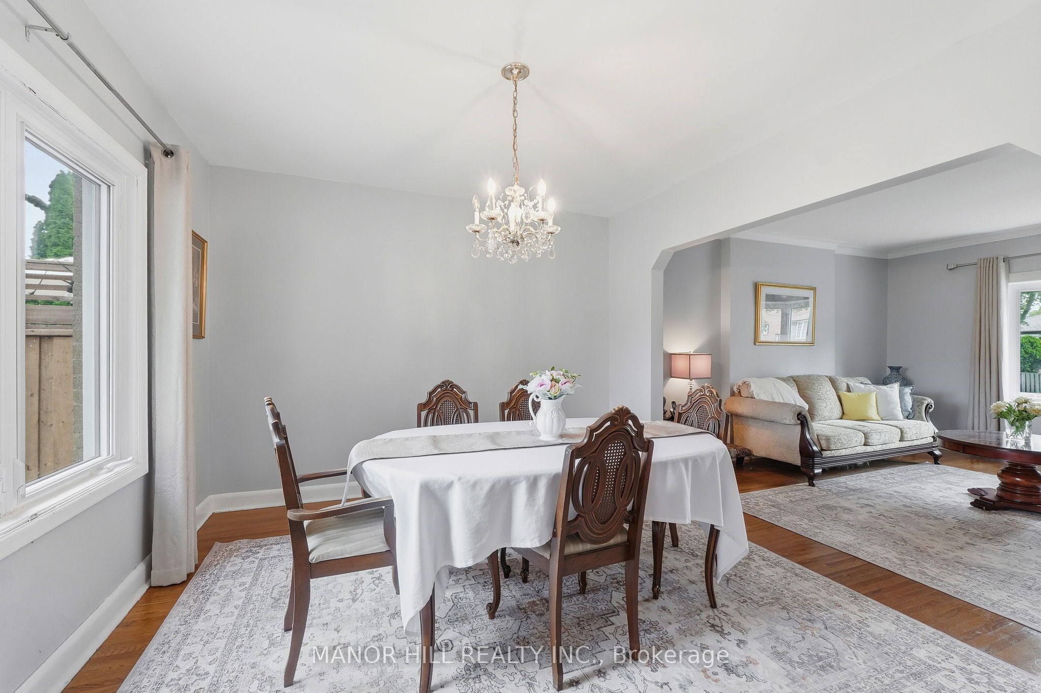 33 Robindale Avenue Property Photo 14