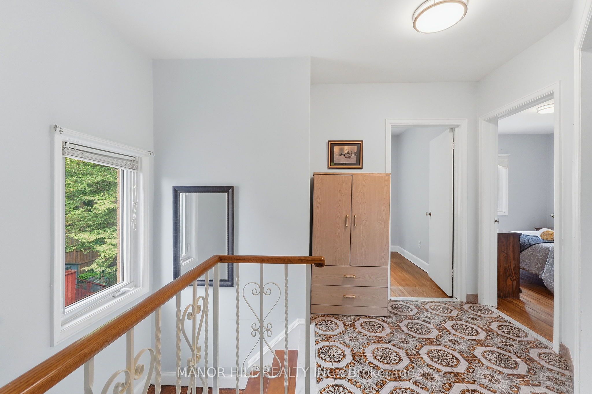 33 Robindale Avenue Property Photo 23