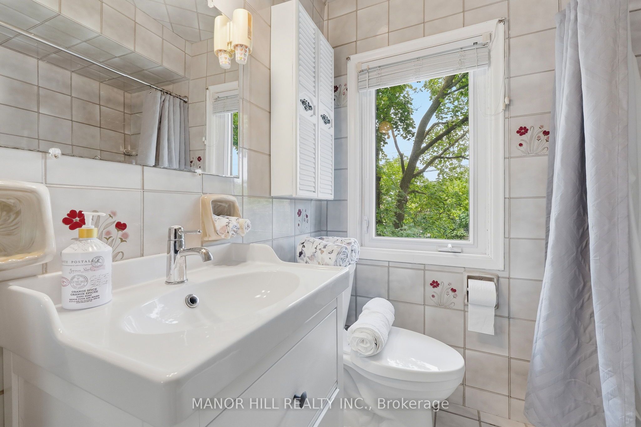 33 Robindale Avenue Property Photo 33