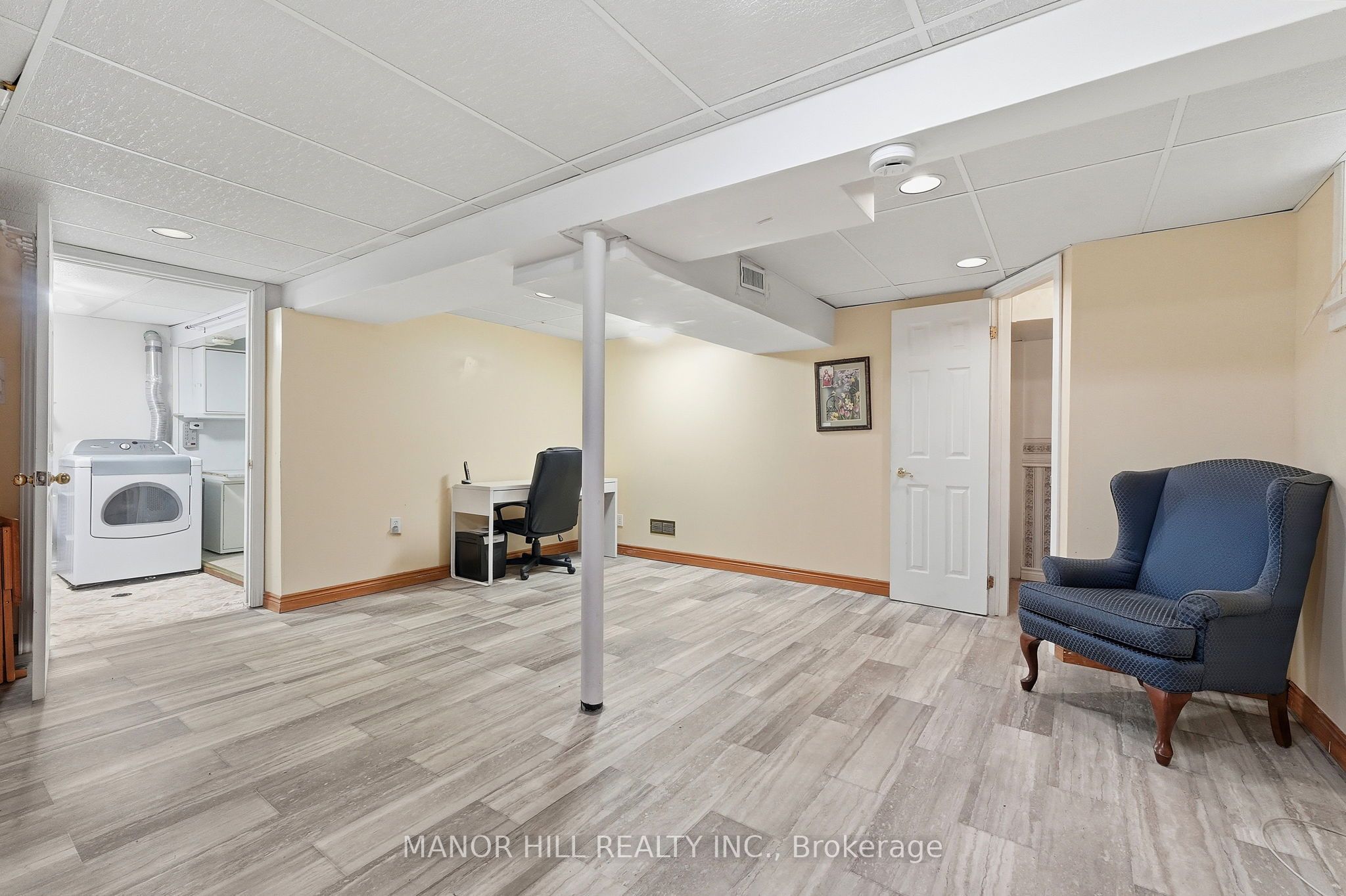 33 Robindale Avenue Property Photo 35