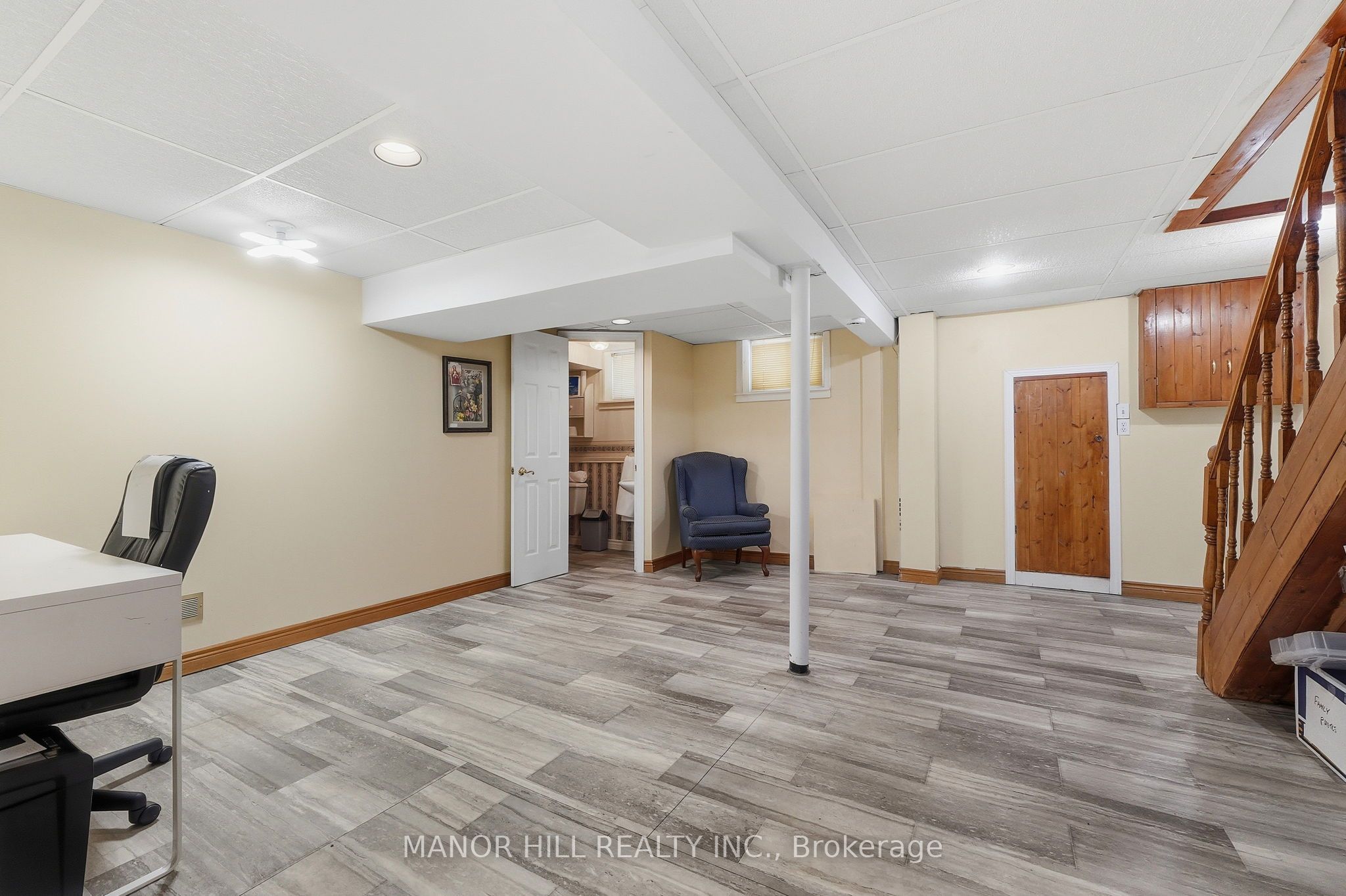 33 Robindale Avenue Property Photo 36