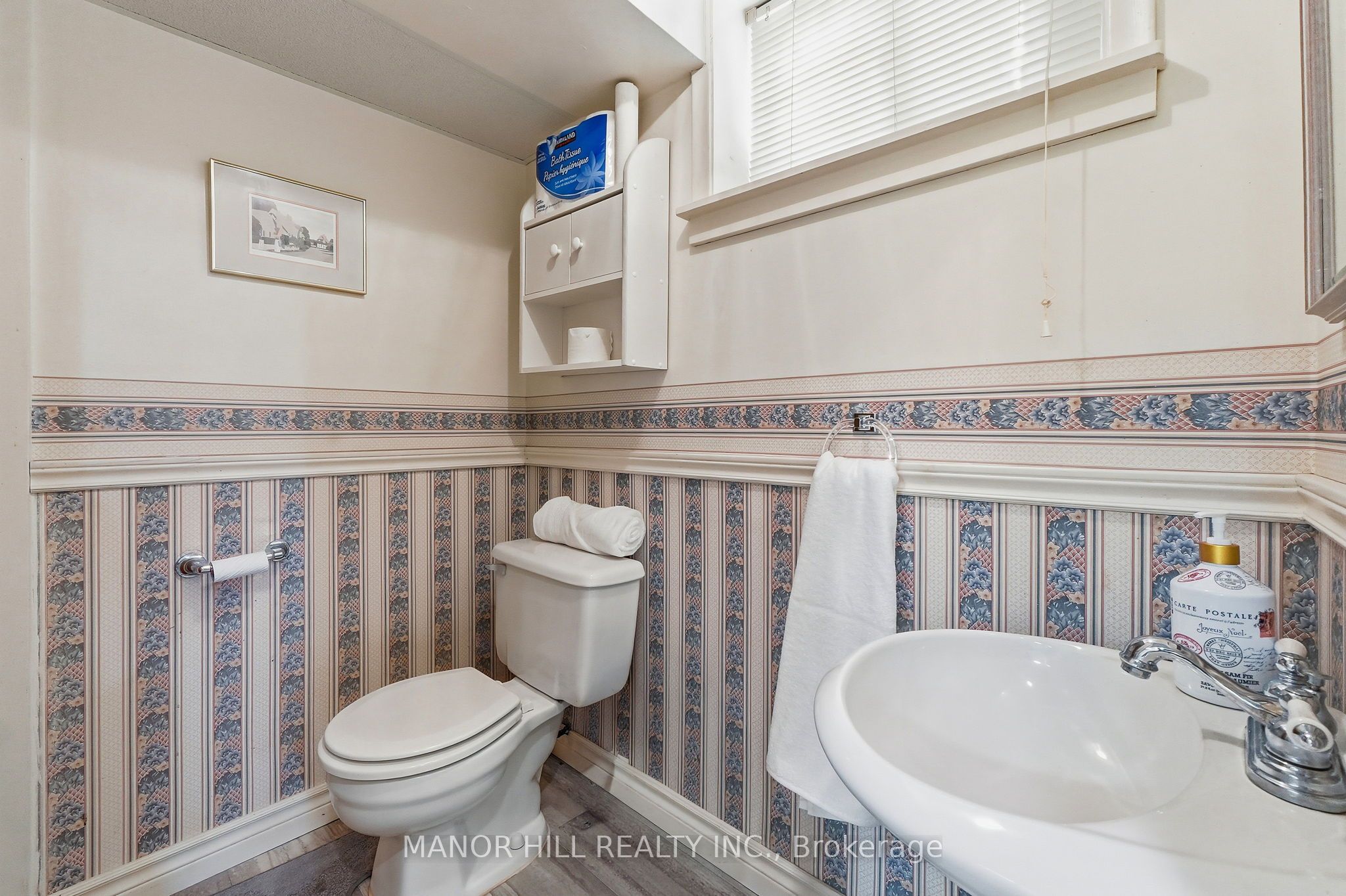 33 Robindale Avenue Property Photo 37